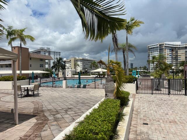 1865 S Ocean Drive 17 N Property Photo 23