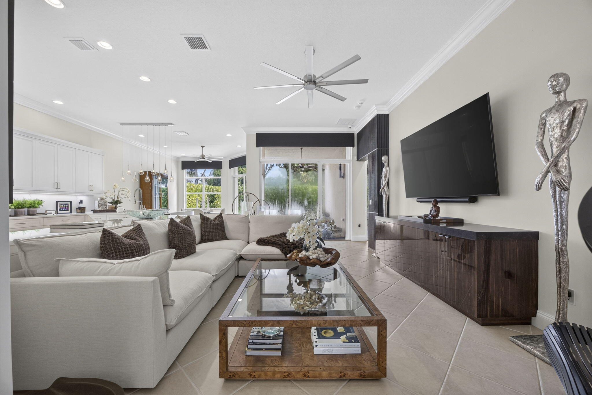9469 Via Elegante Property Photo 8