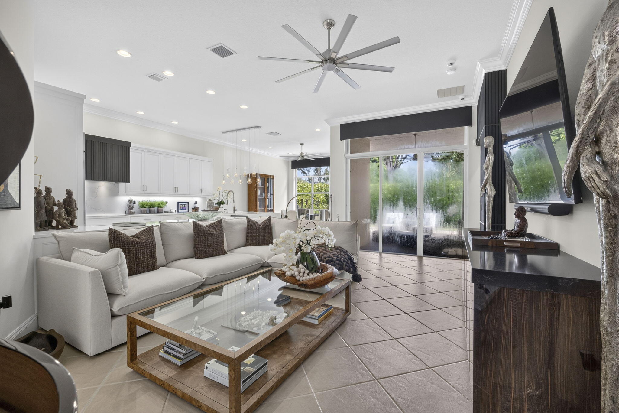 9469 Via Elegante Property Photo 9