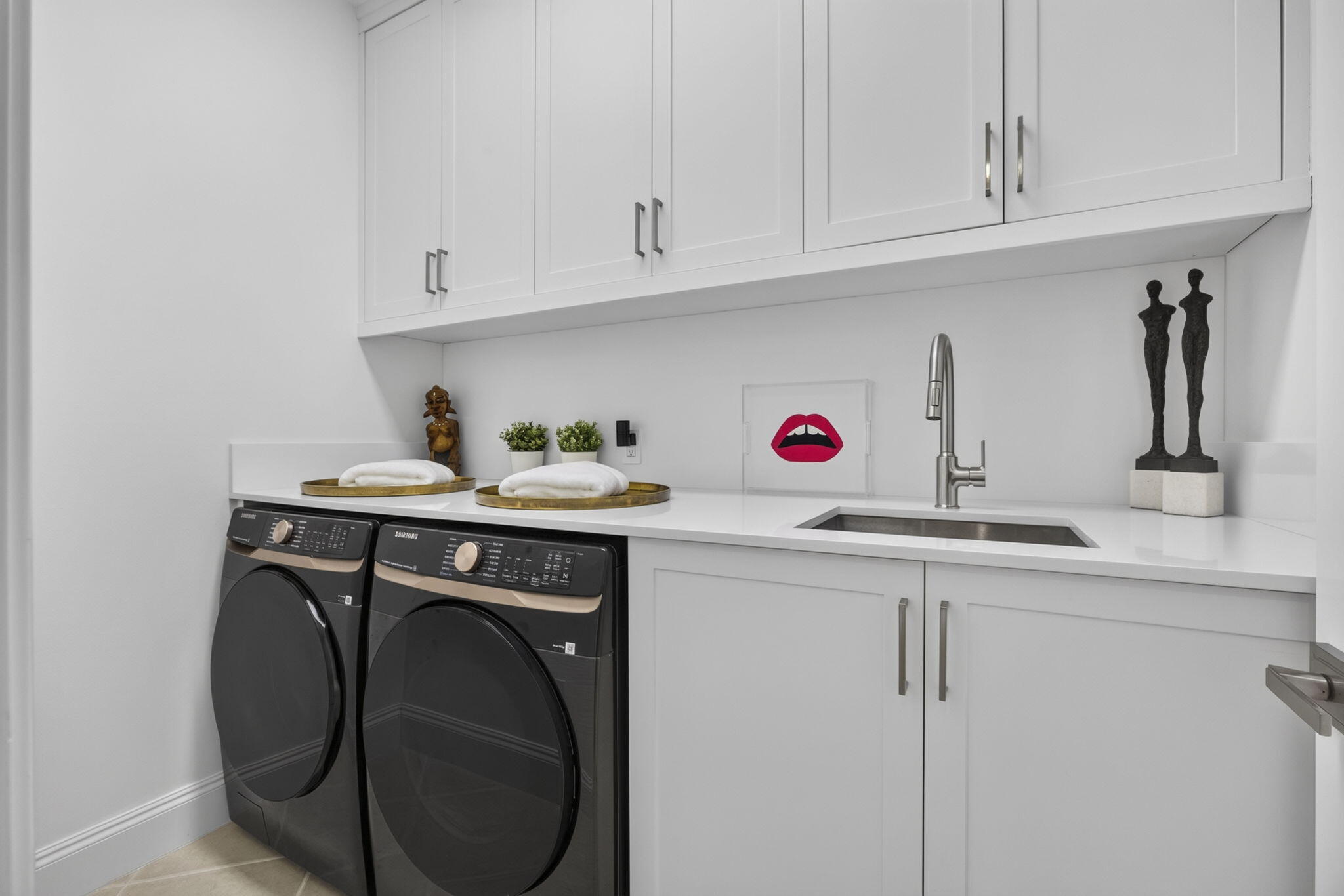9469 Via Elegante Property Photo 32