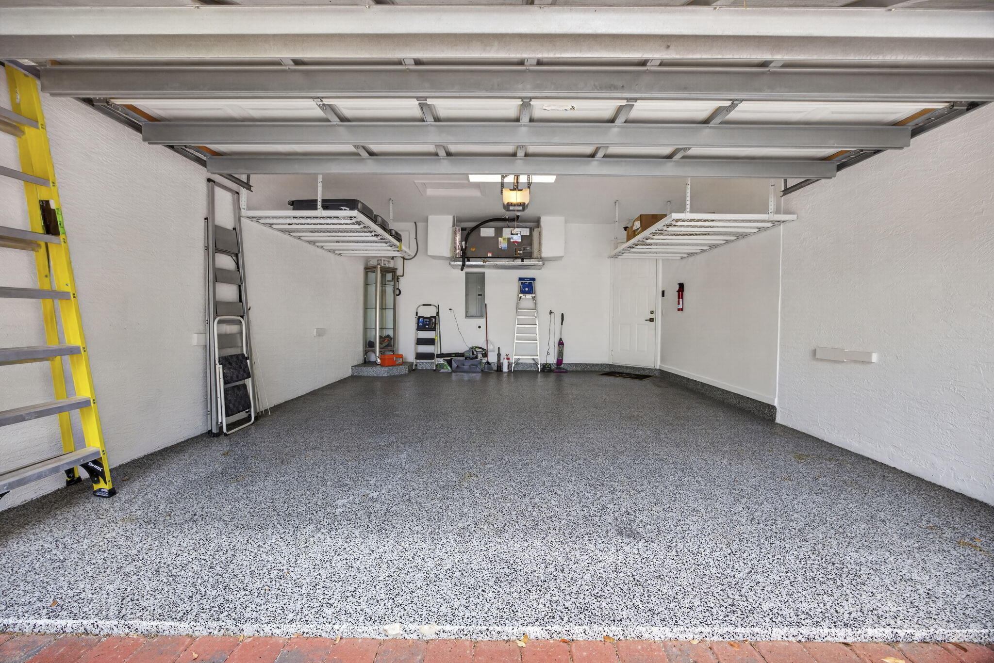 9469 Via Elegante Property Photo 39