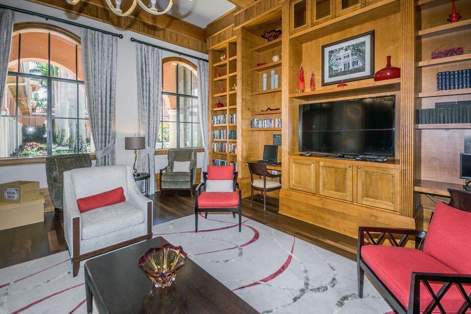9469 Via Elegante Property Photo 60