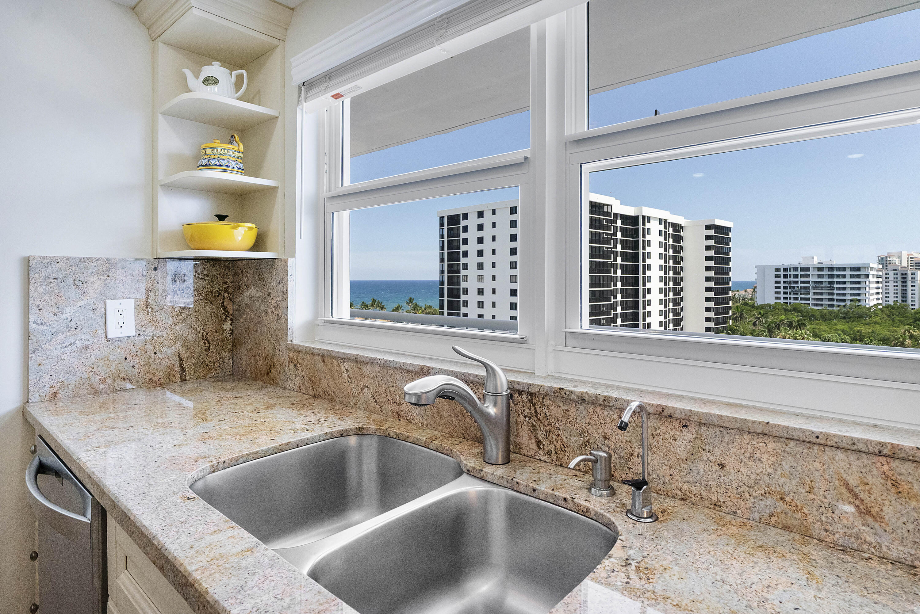 3300 S Ocean Boulevard 1021-c Property Photo 5