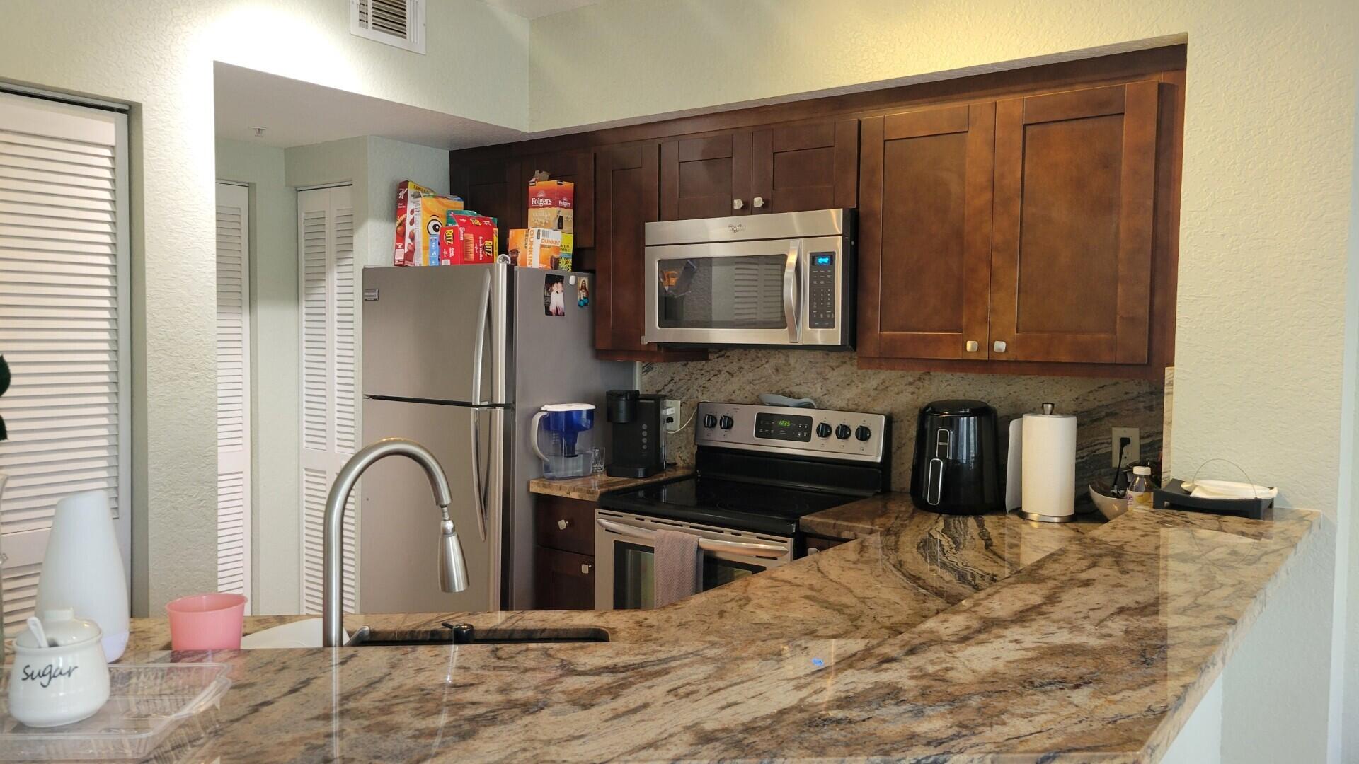 6920 W Sample Road Property Photo 23