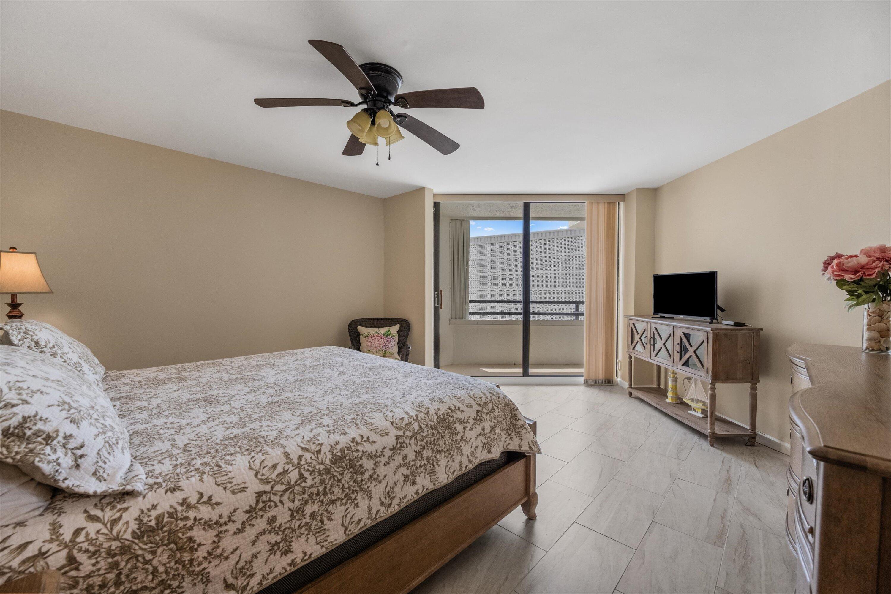3560 S Ocean Boulevard 607 Property Photo 14