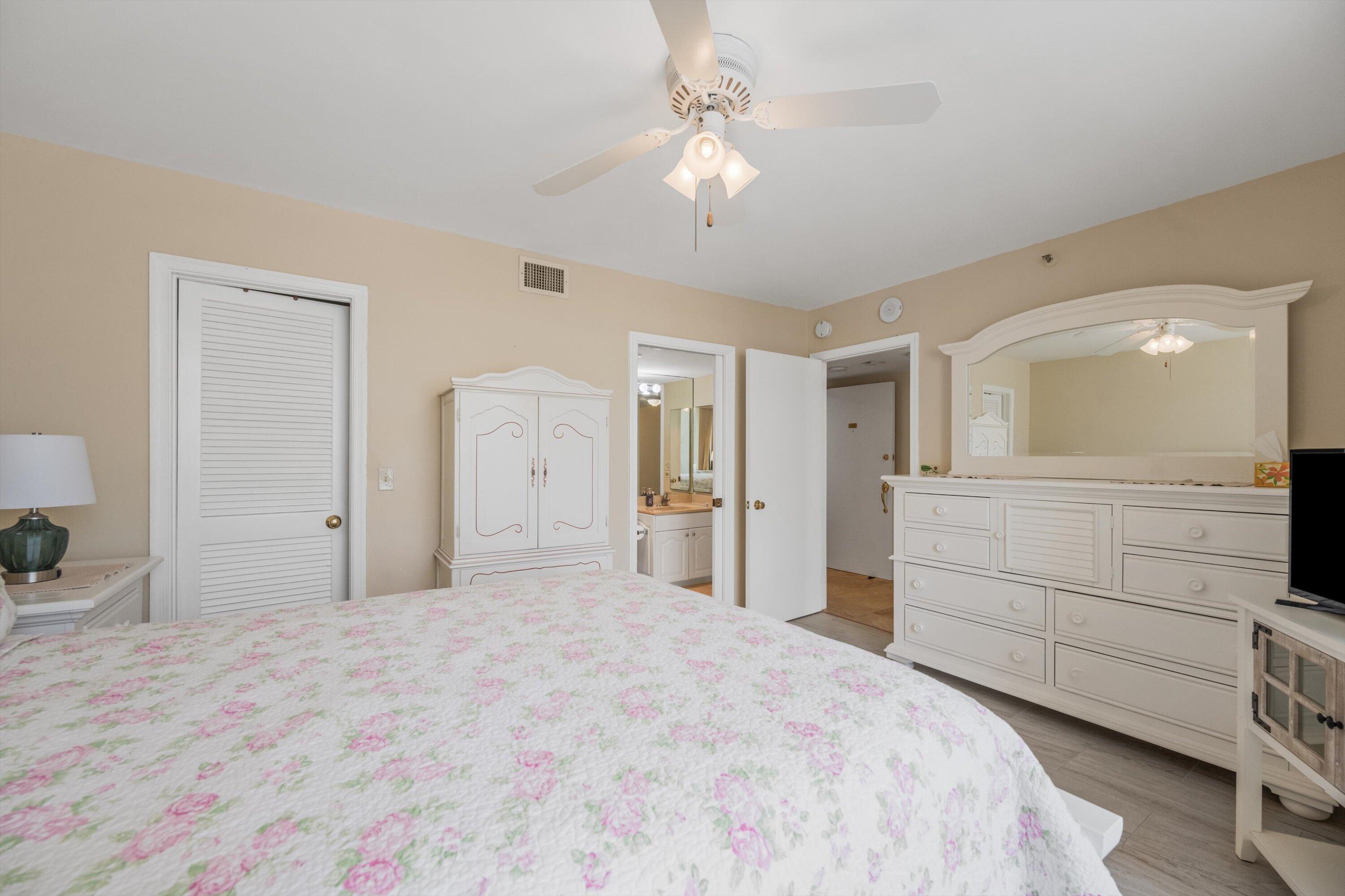 3560 S Ocean Boulevard 607 Property Photo 19