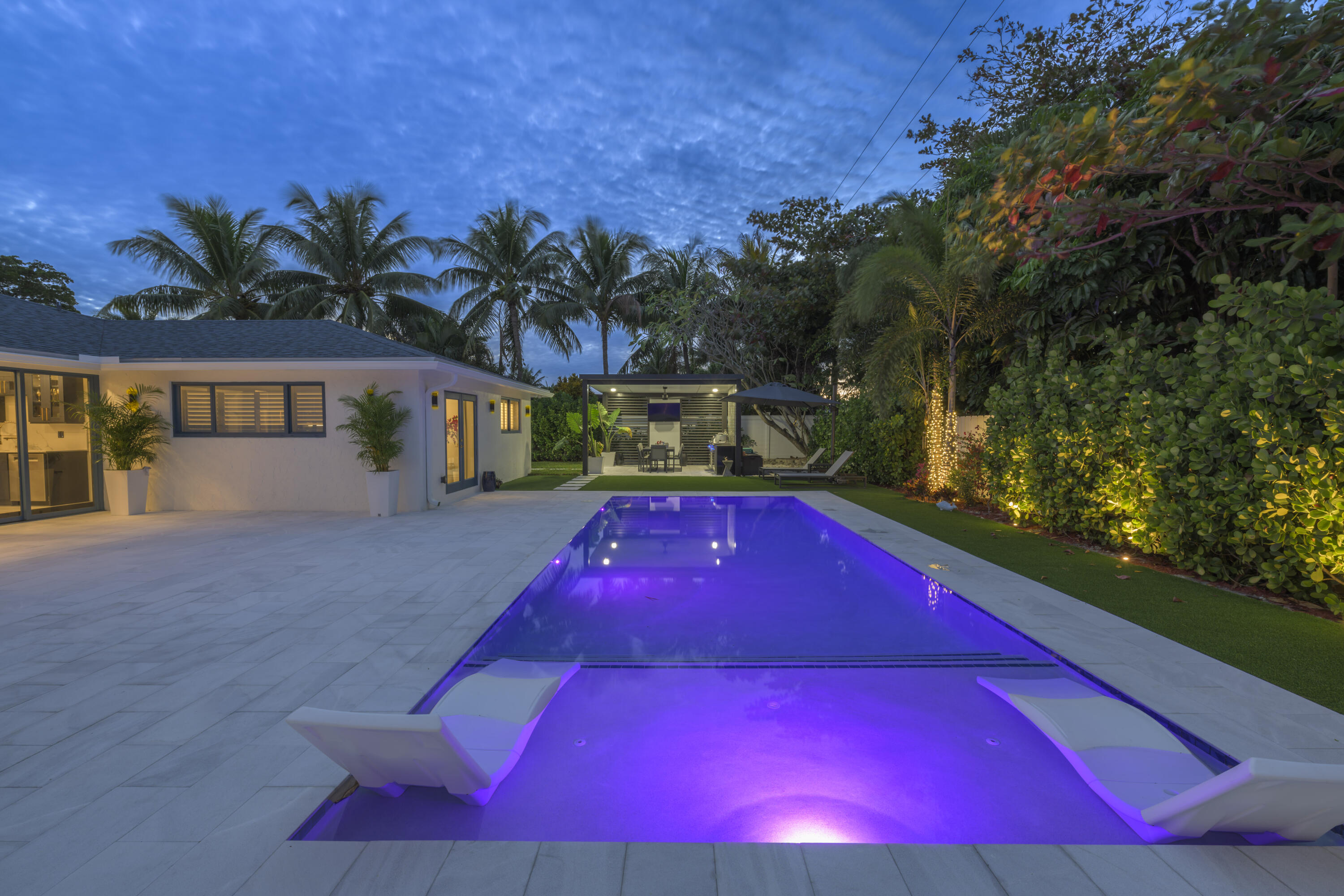 3255 Lakeview Boulevard Property Photo 9