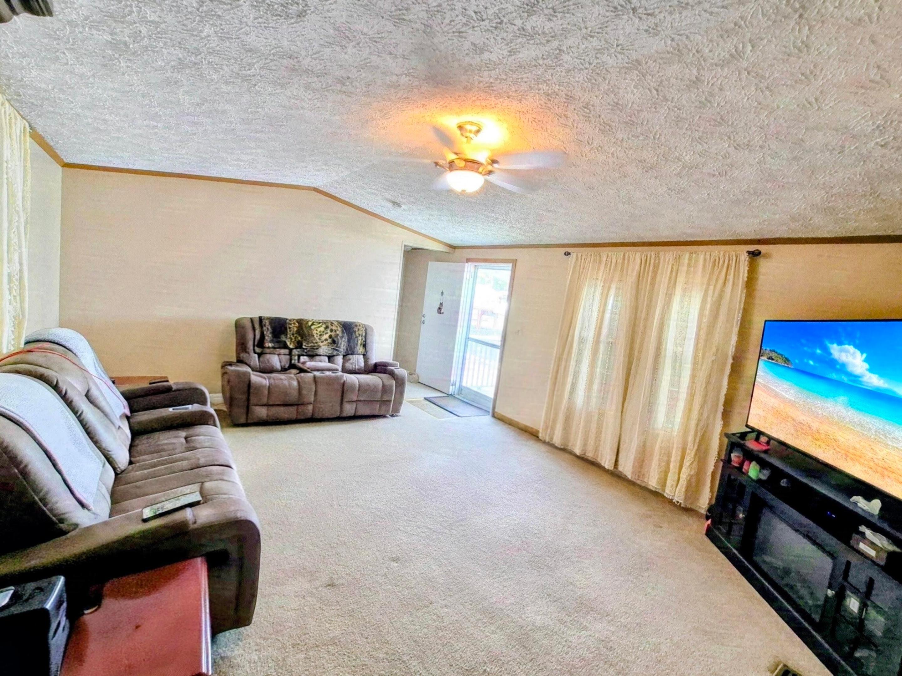 1040 12th Street Property Photo 7