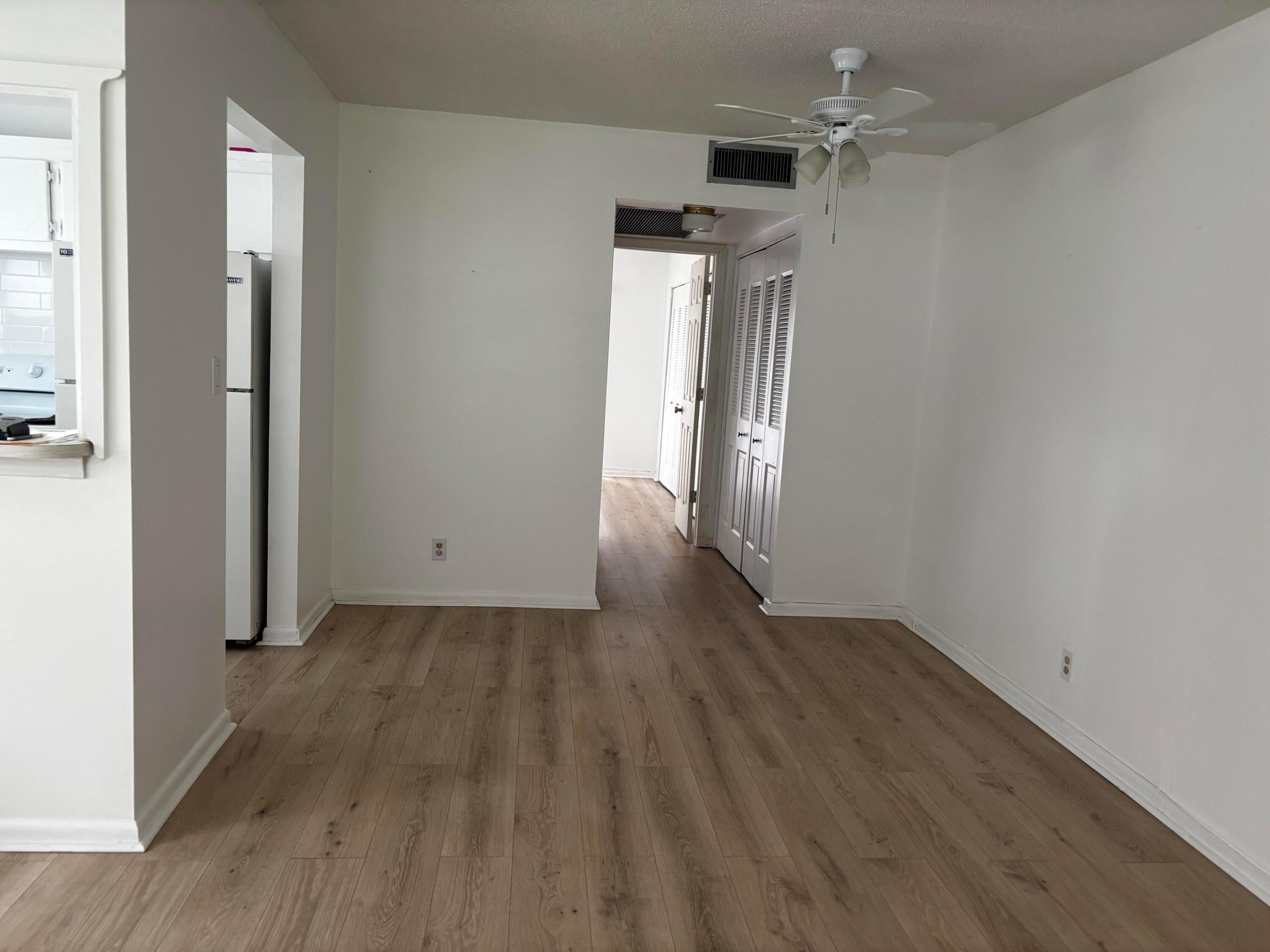 353 Sheffield O Property Photo 3