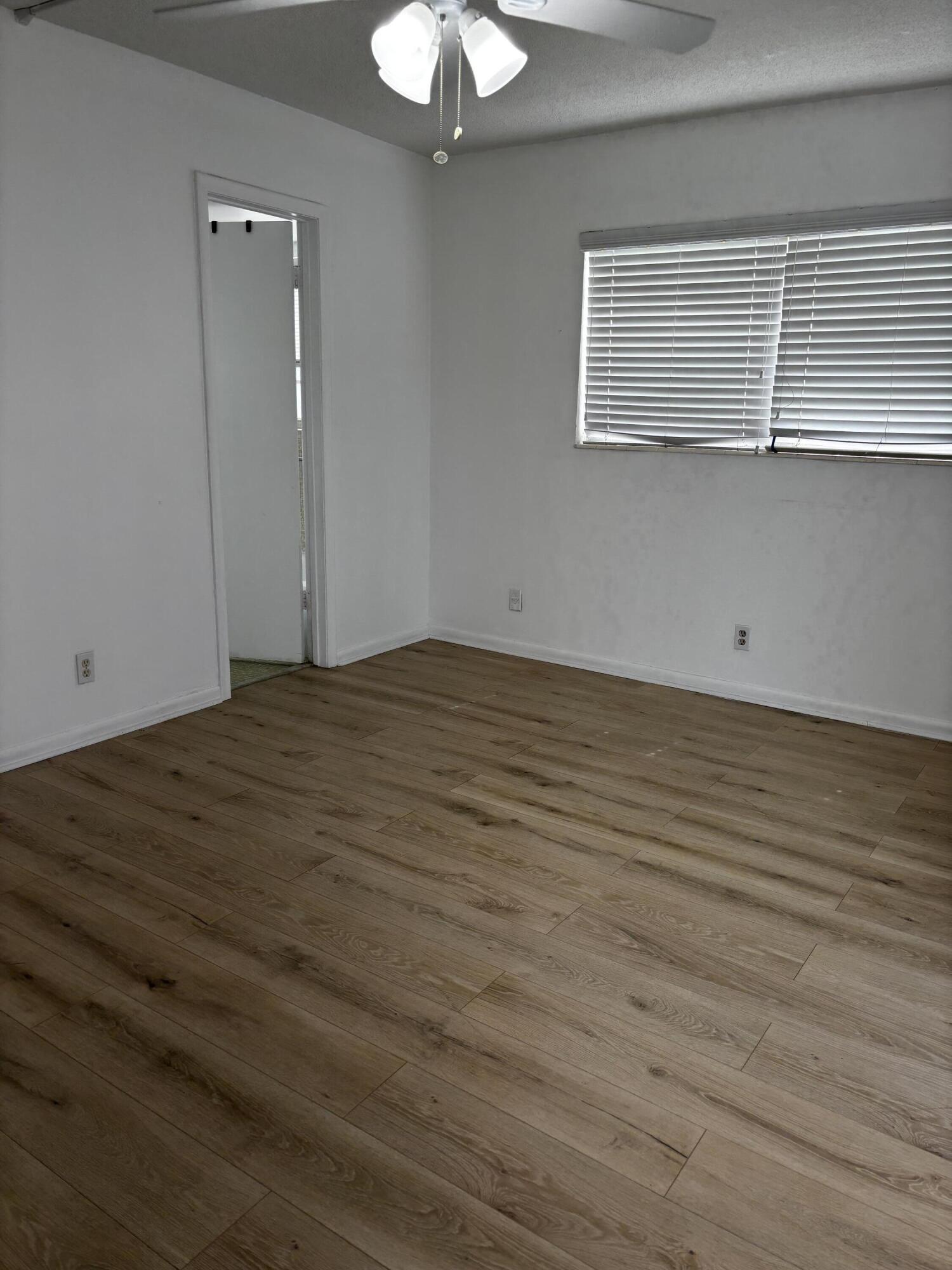 353 Sheffield O Property Photo 10