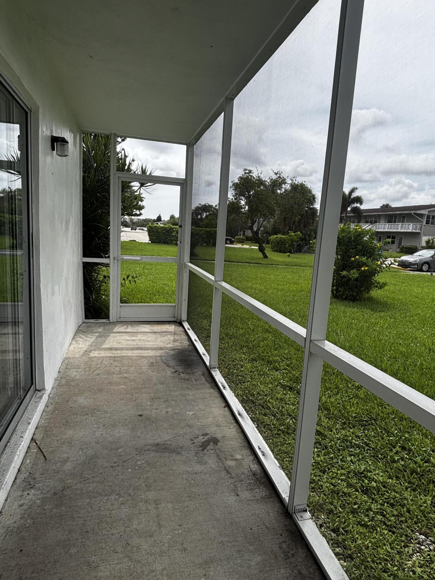 353 Sheffield O Property Photo 15
