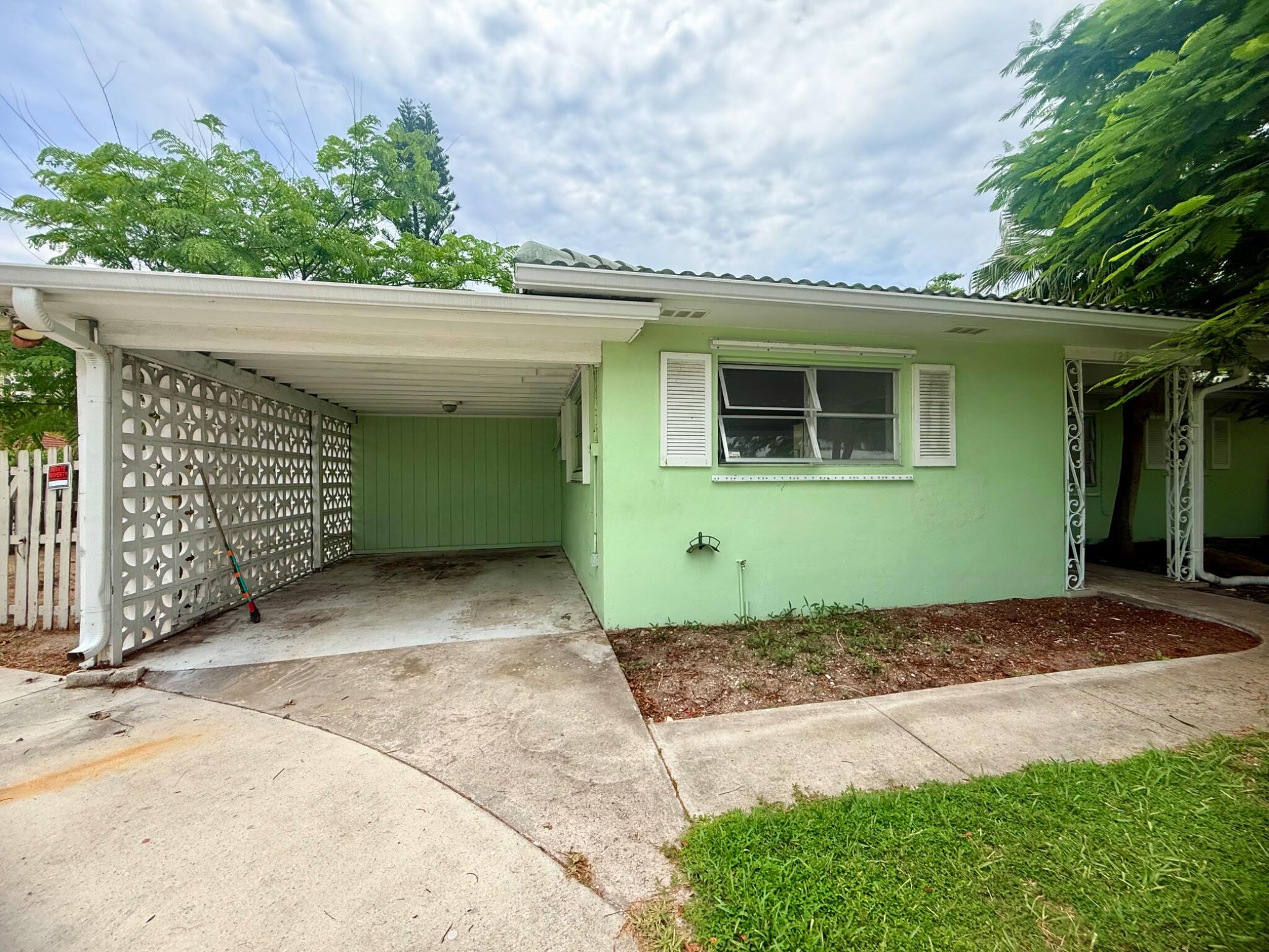 1281 Morse Boulevard Property Photo 4