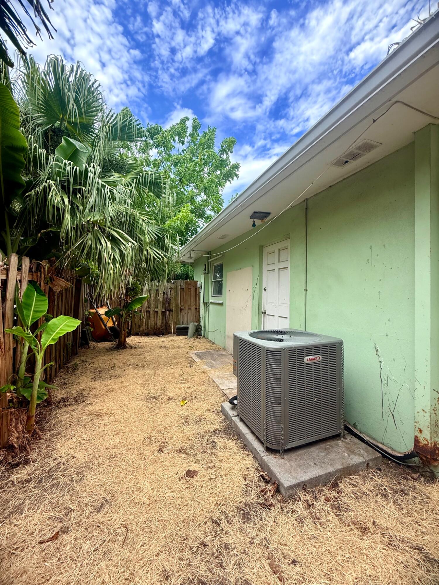 1281 Morse Boulevard Property Photo 6