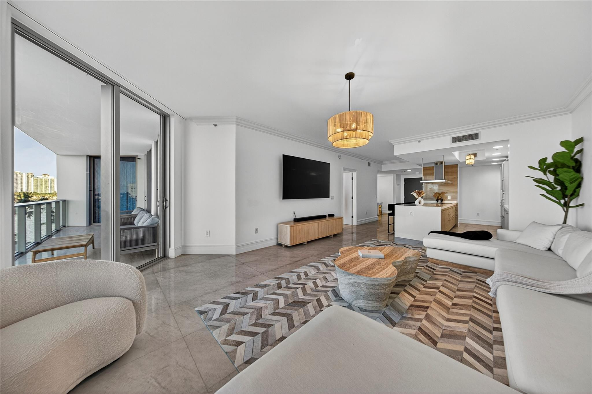 17301 Biscayne Boulevard 506 Property Photo 13