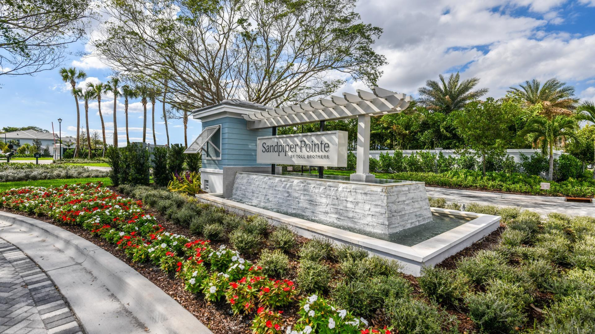 558 SANDERLING Circle 558 Property Photo 1