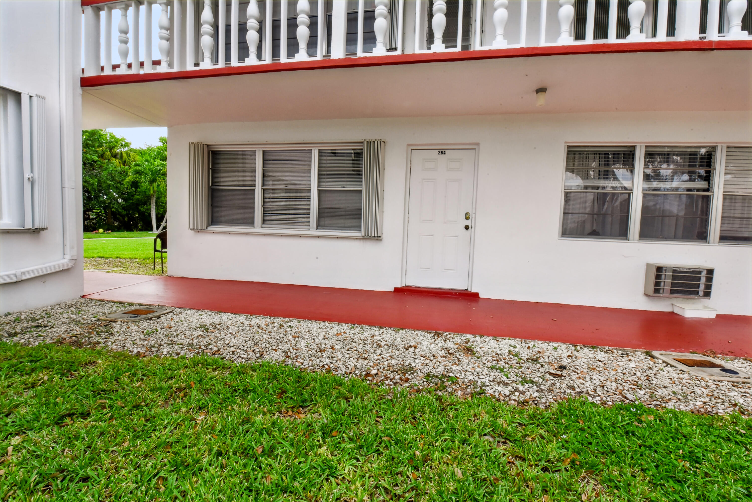 264 Northampton N Property Photo 1
