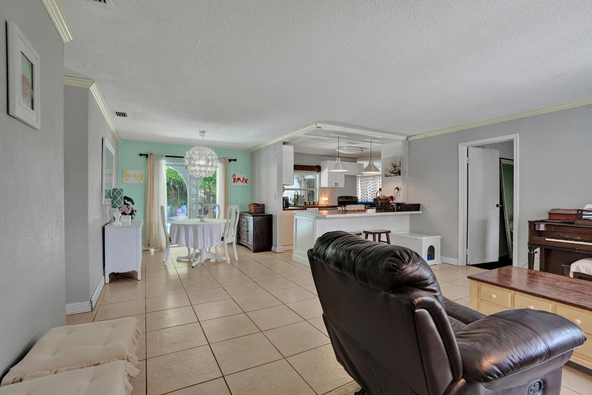 2161 Nw 84th Way Property Photo 34