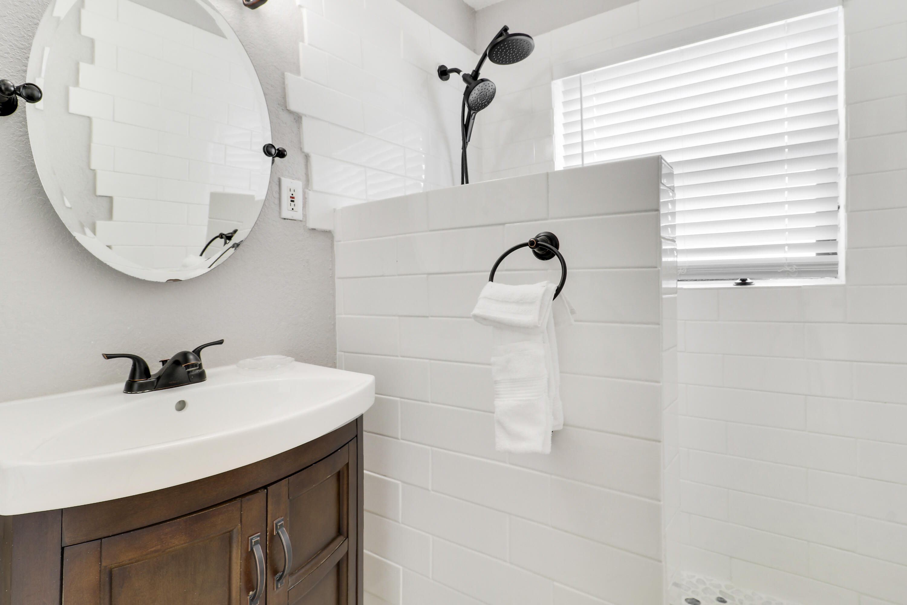 3539 Everglades Road Property Photo 12