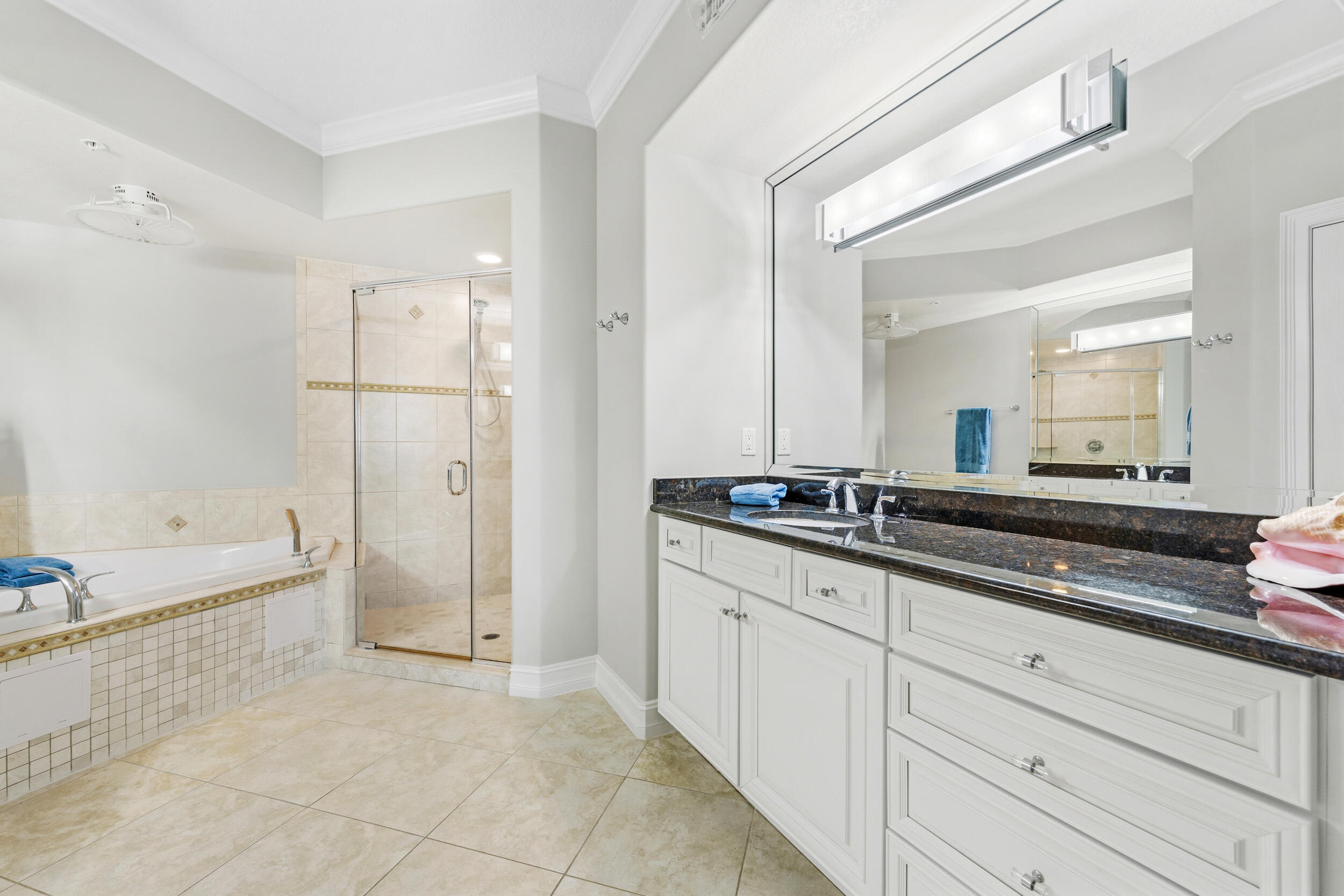 4160 N Highway A1a 1002 Property Photo 23