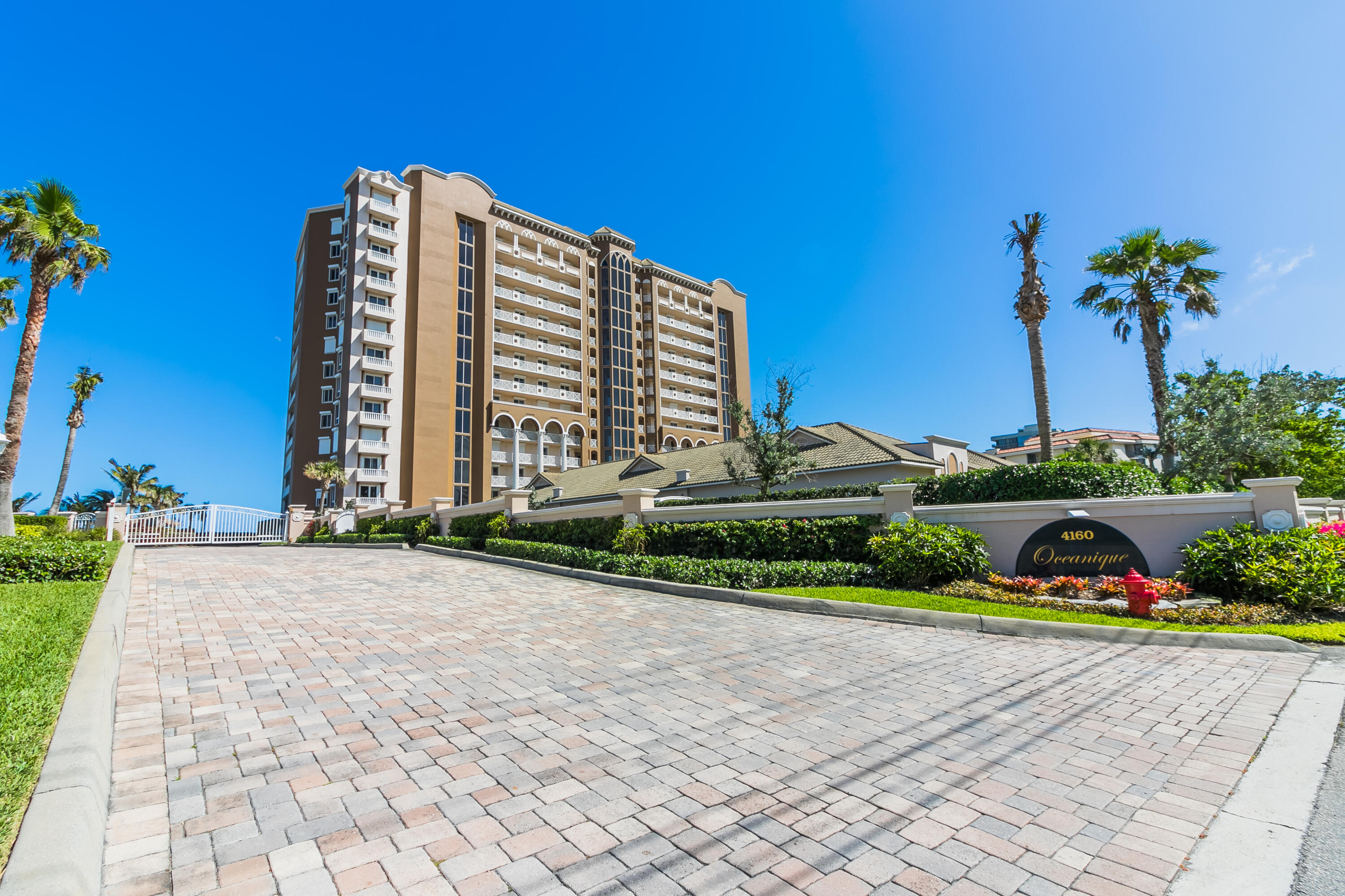 4160 N Highway A1a 1002 Property Photo 38