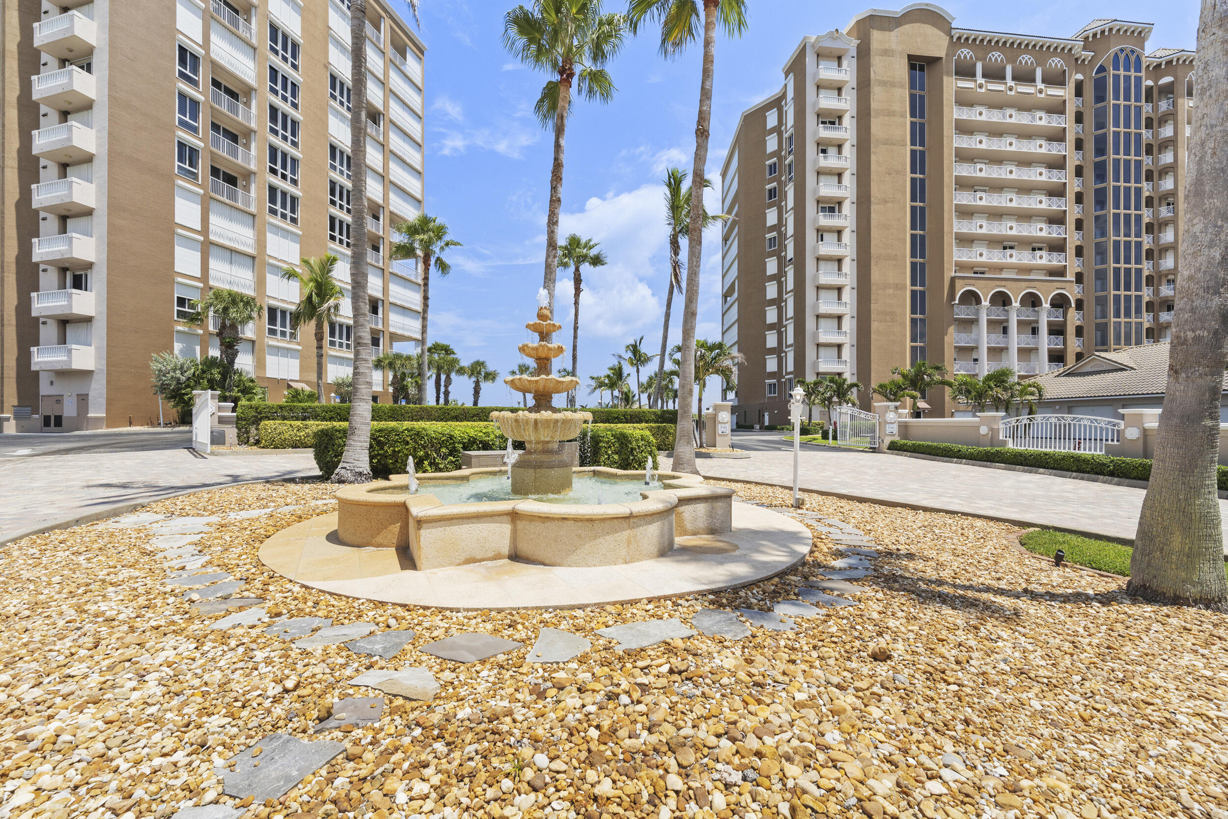 4160 N Highway A1a 1002 Property Photo 40