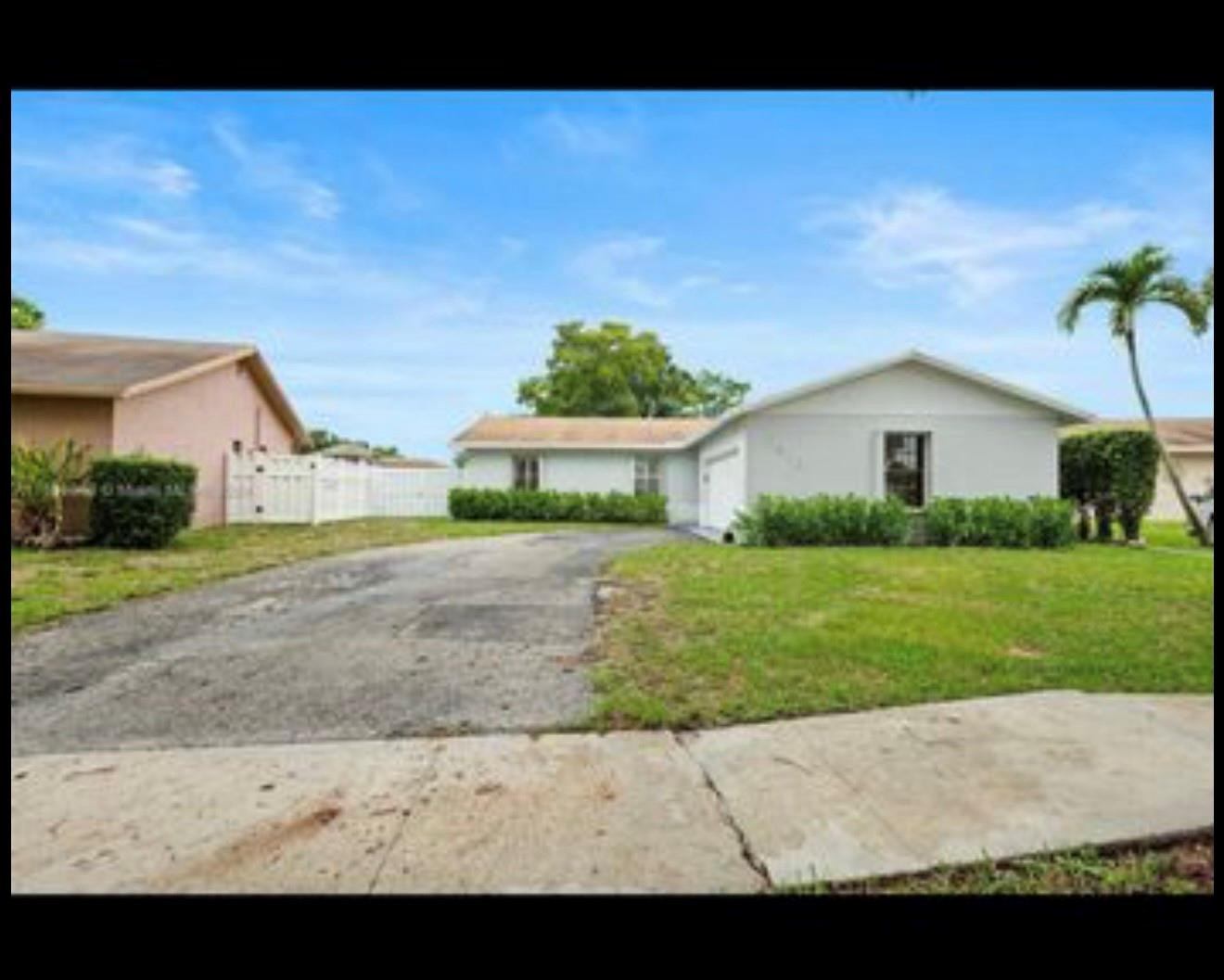 2510 NW 110th Terrace Property Photo 1