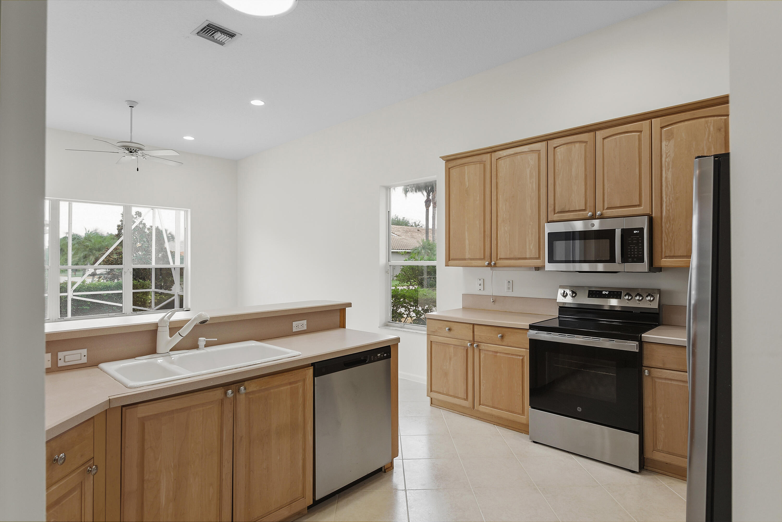 9069 Terni Lane Property Photo 10