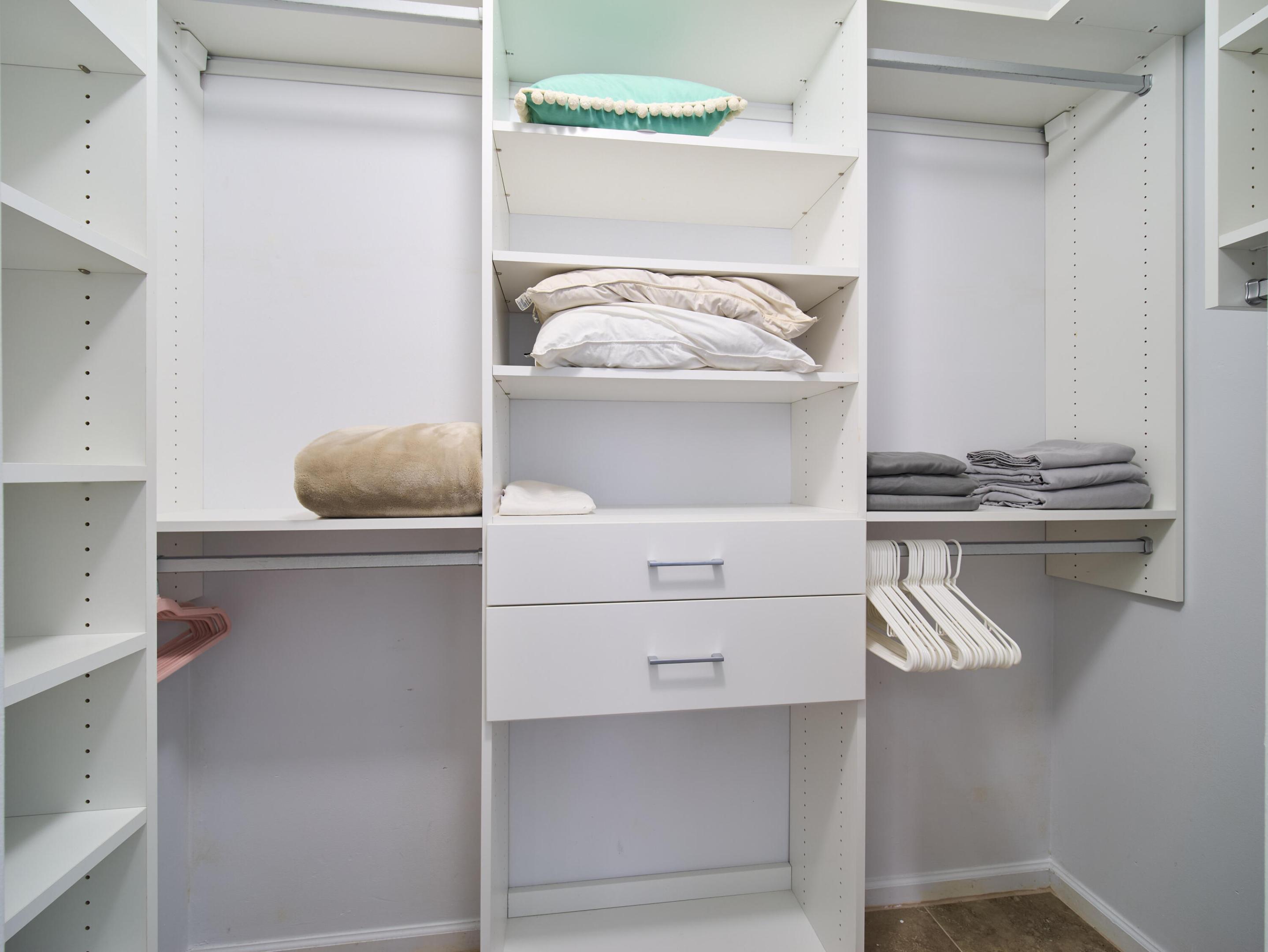 1108 Myrtlewood Circle E Property Photo 12