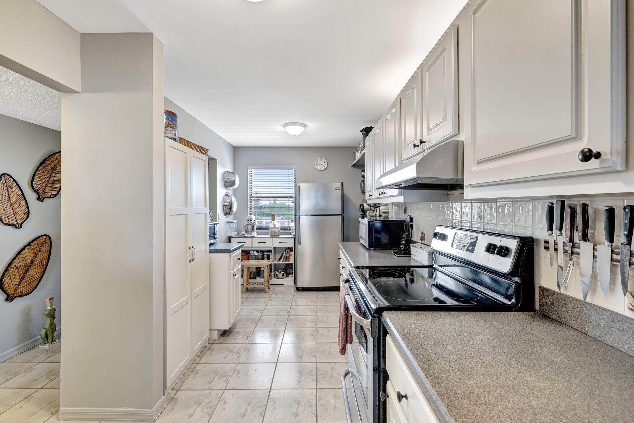 10980 S Ocean Drive Property Photo 17