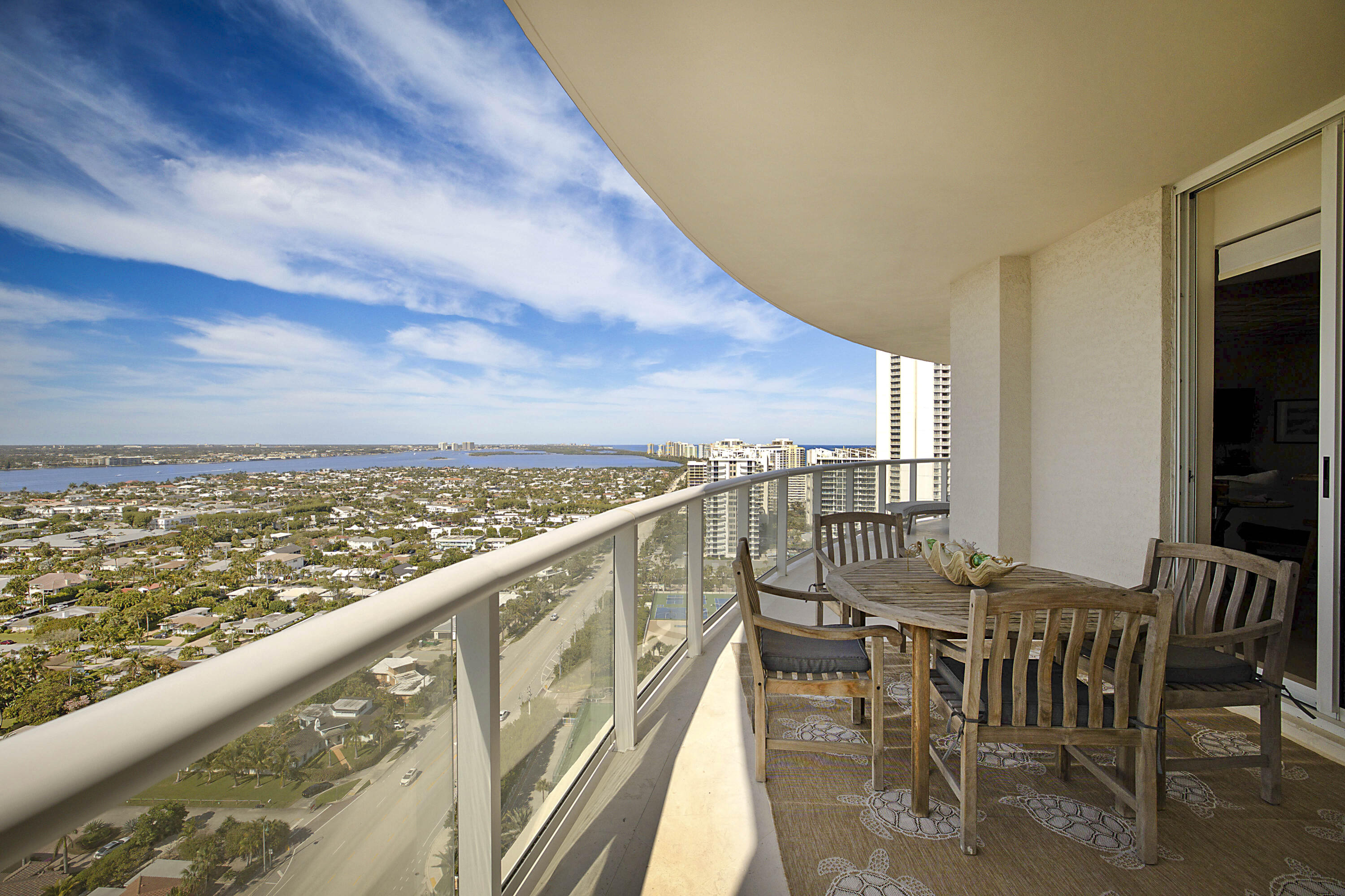 2700 N Ocean Drive 2206b Property Photo 16