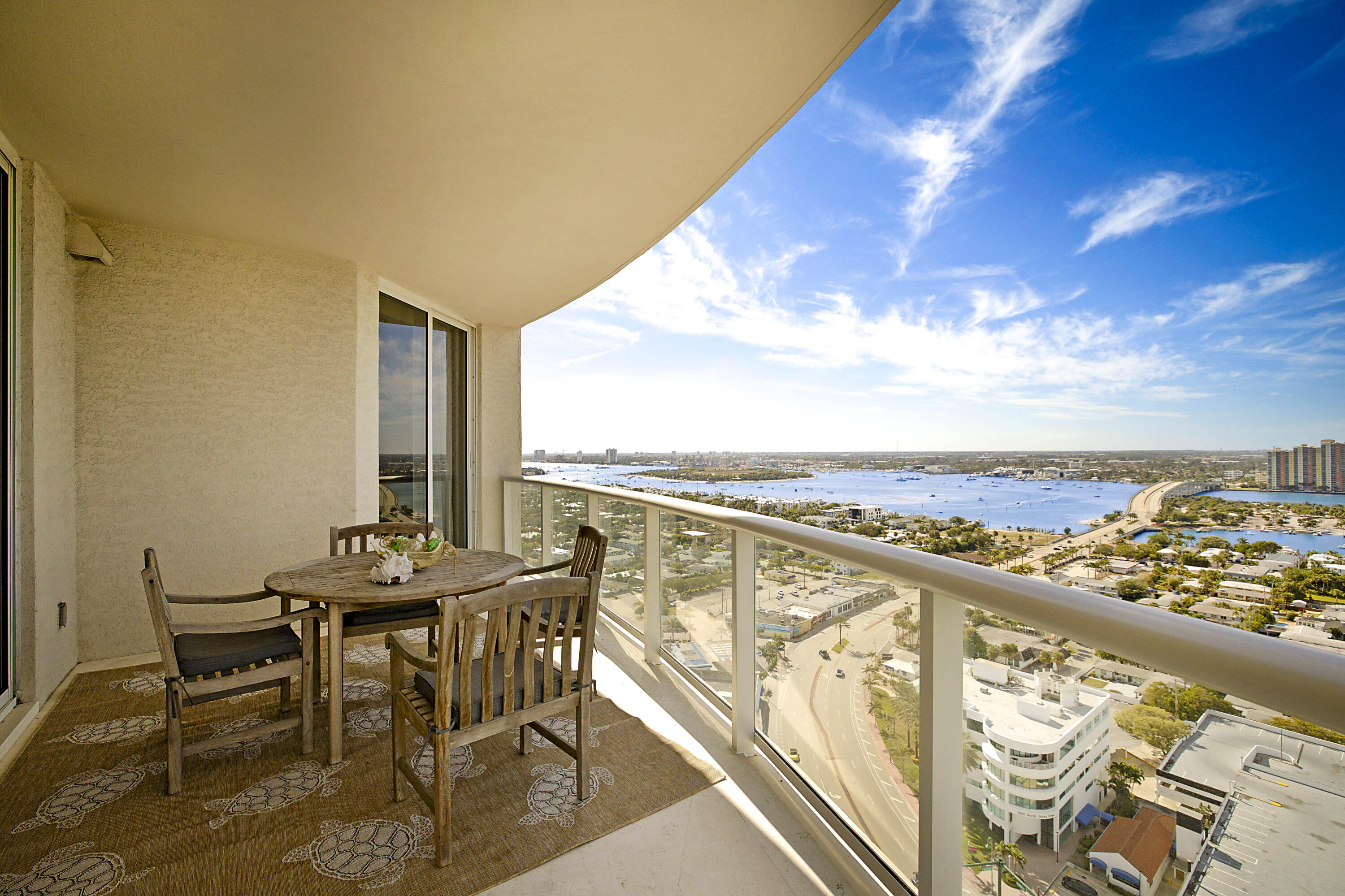 2700 N Ocean Drive 2206b Property Photo 25