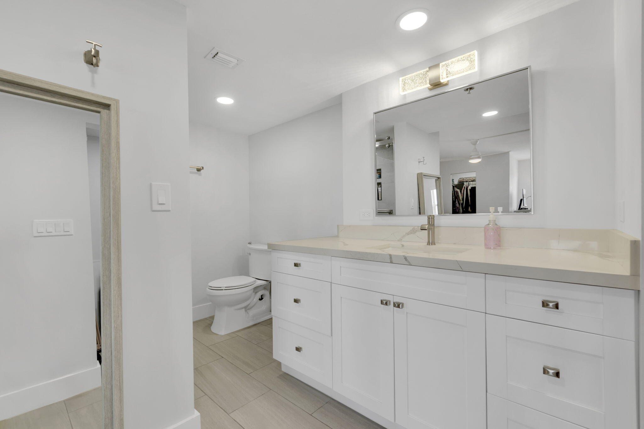 3940 Inverrary Boulevard 803-a Property Photo 12