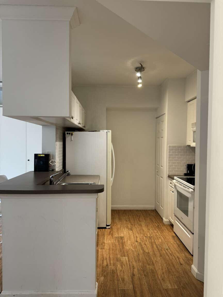 17125 N Bay Road 3102 Property Photo 7