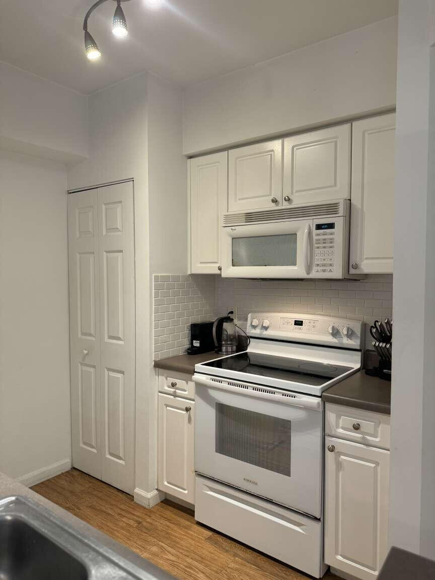 17125 N Bay Road 3102 Property Photo 9