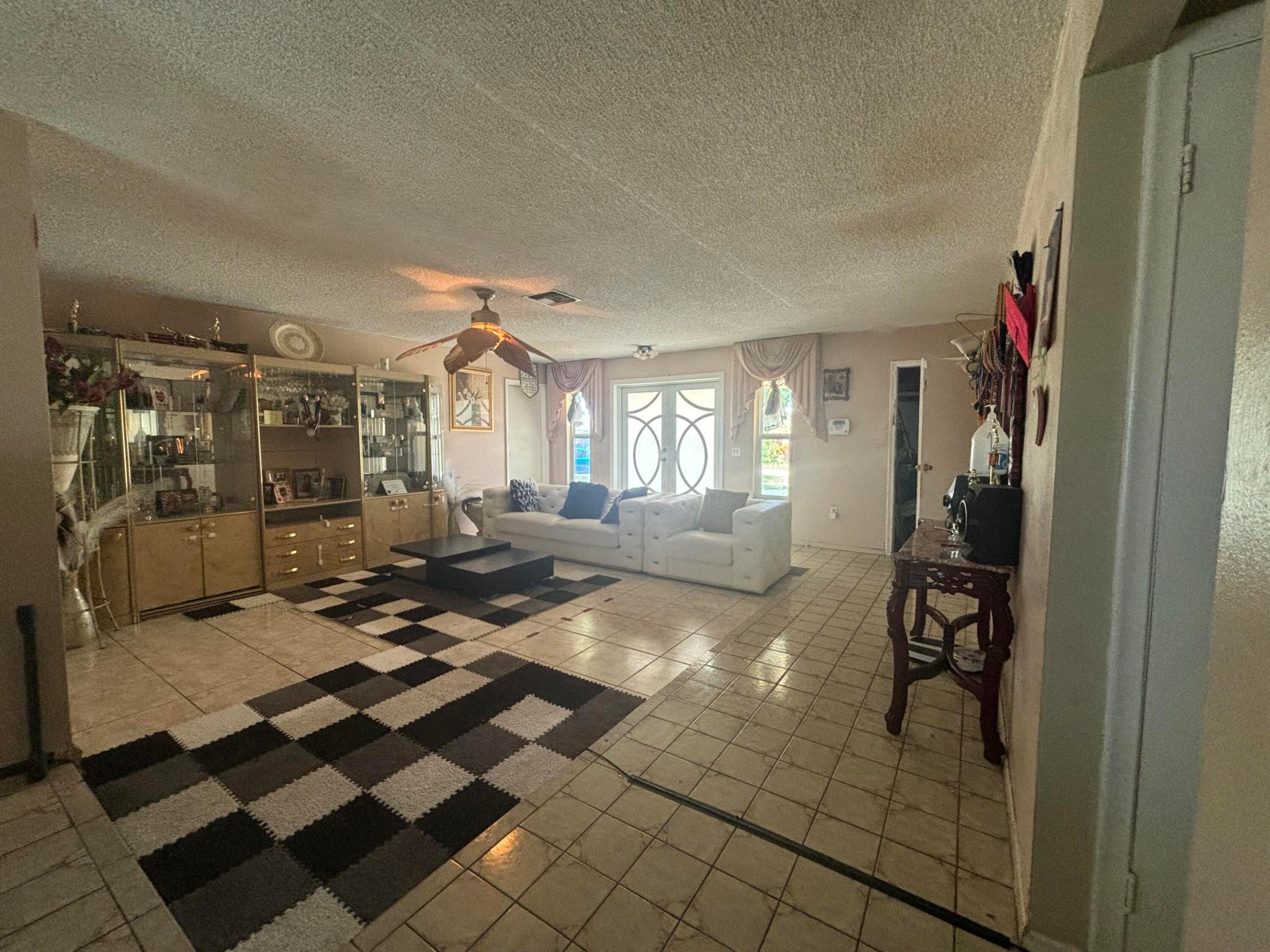 10641 Nw 28th Place Property Photo 31