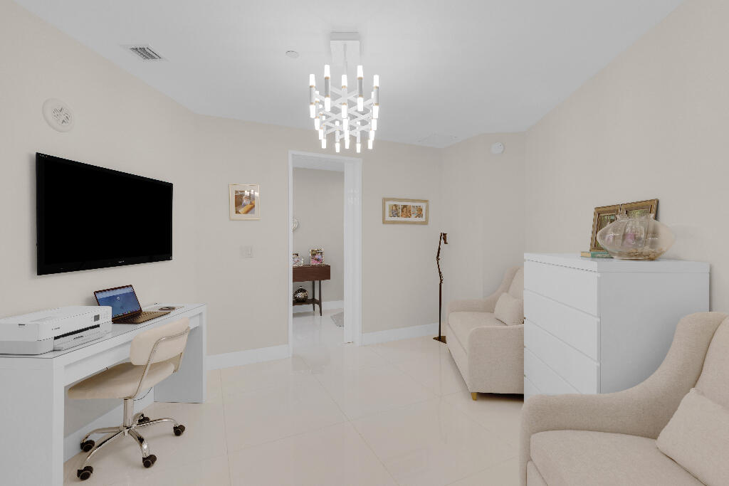 15811 Collins Avenue 2207 Property Photo 28