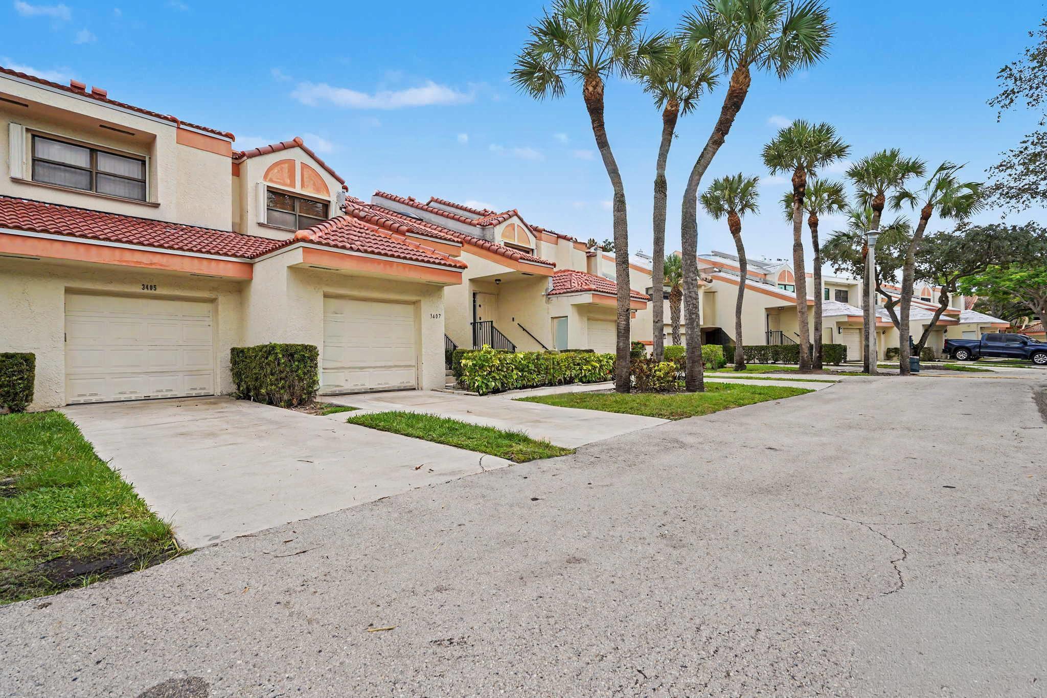 3405 Emerald Oaks Drive Property Photo 2