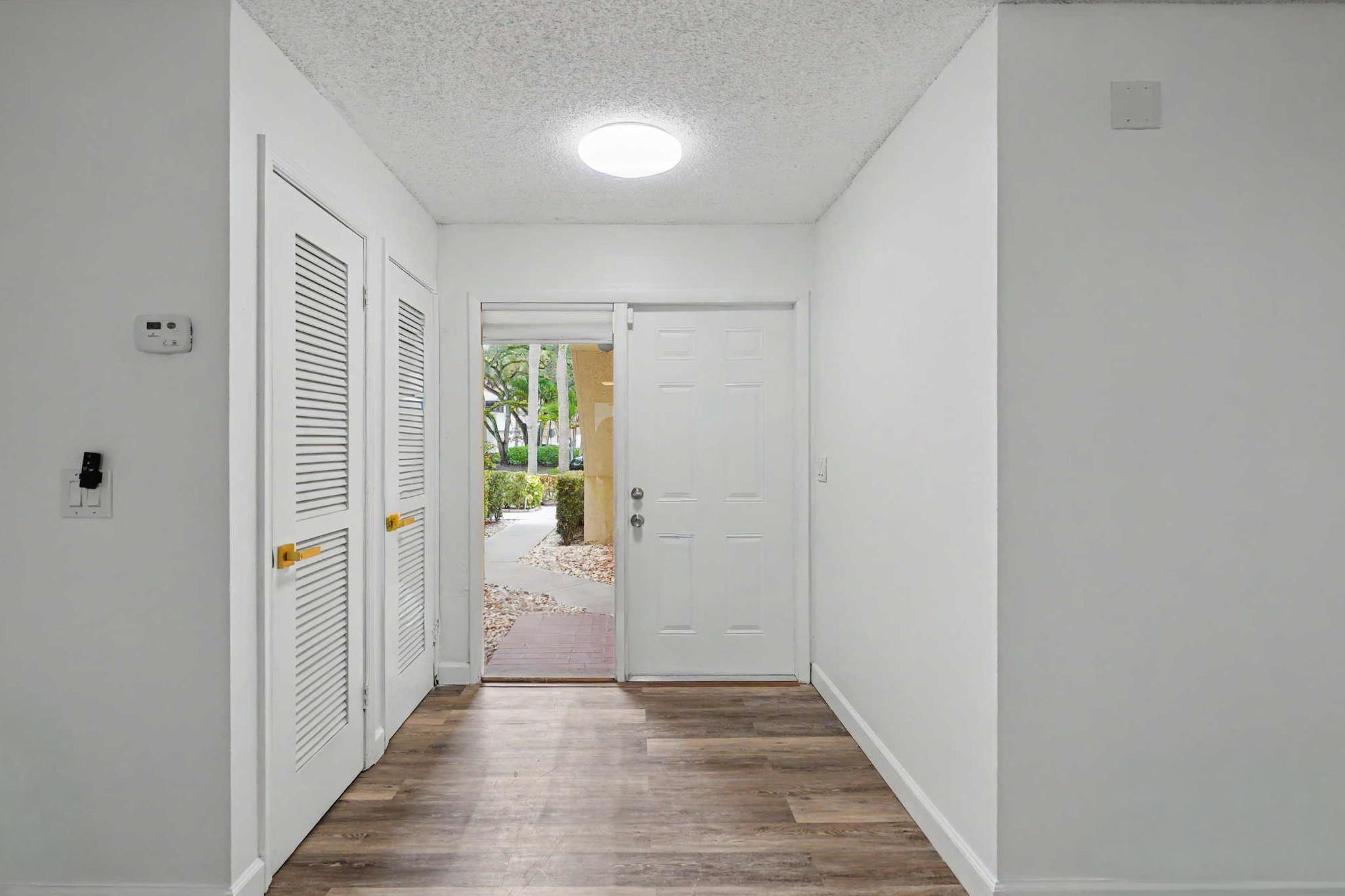 3405 Emerald Oaks Drive Property Photo 7