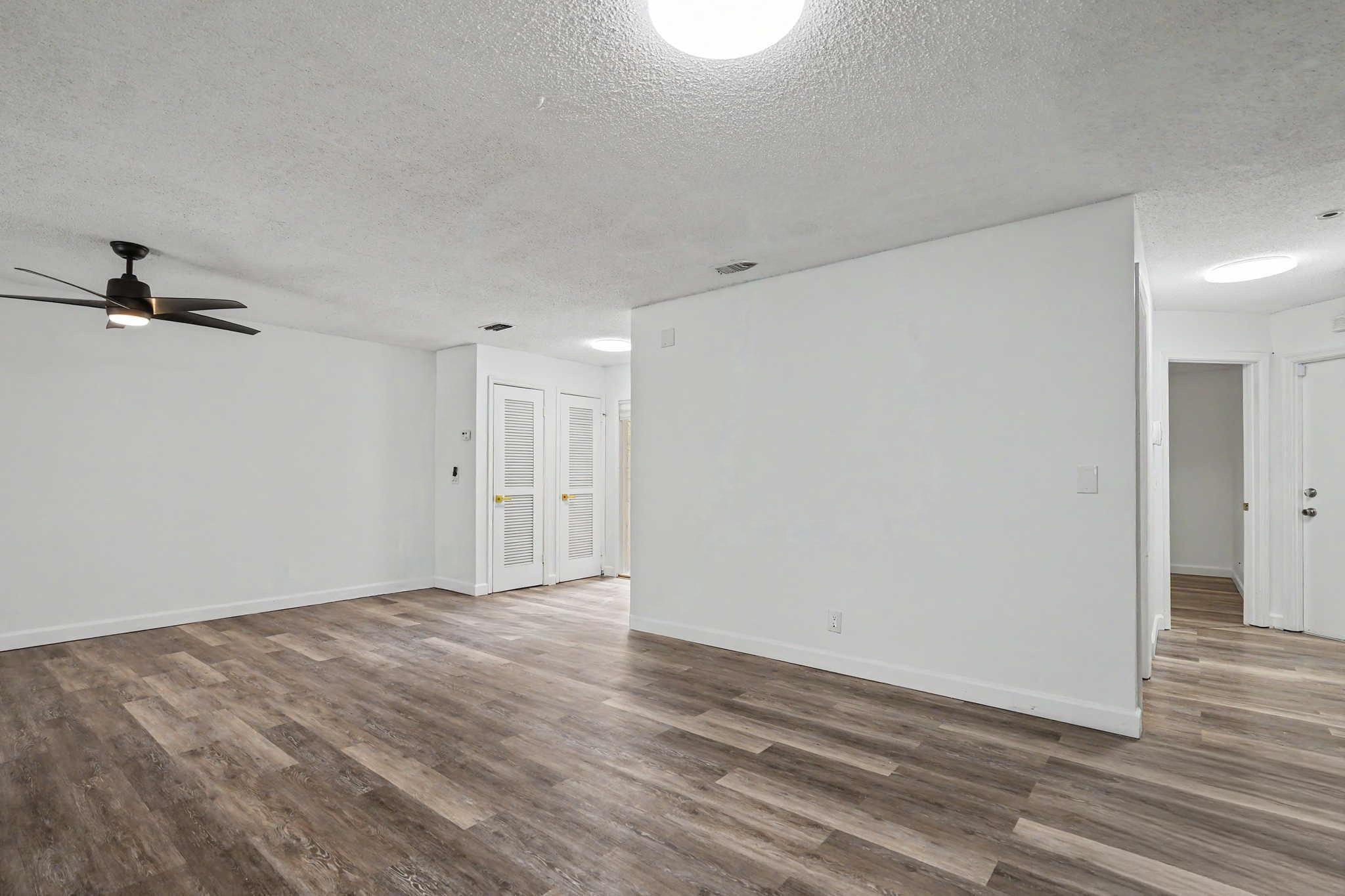 3405 Emerald Oaks Drive Property Photo 11