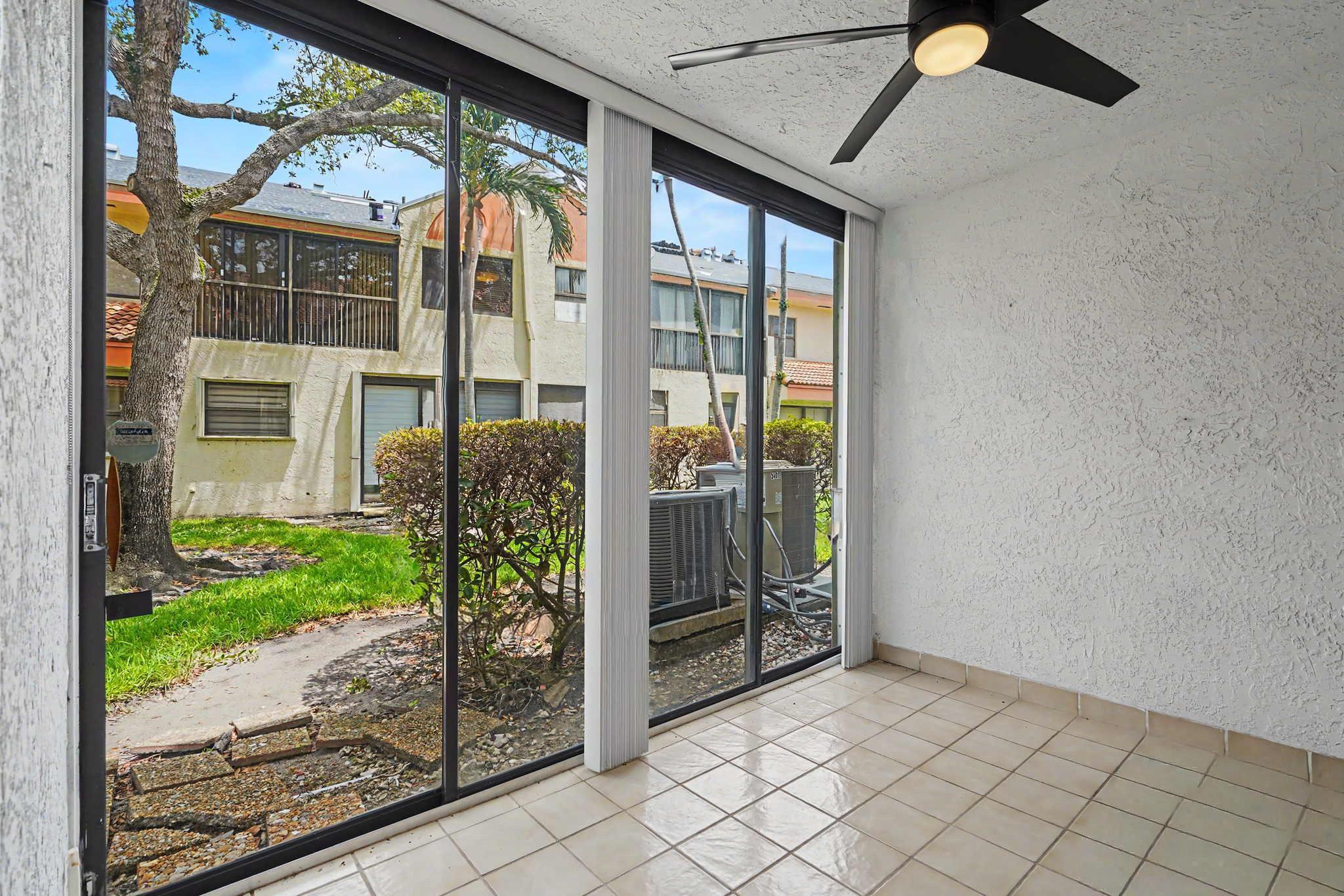 3405 Emerald Oaks Drive Property Photo 13