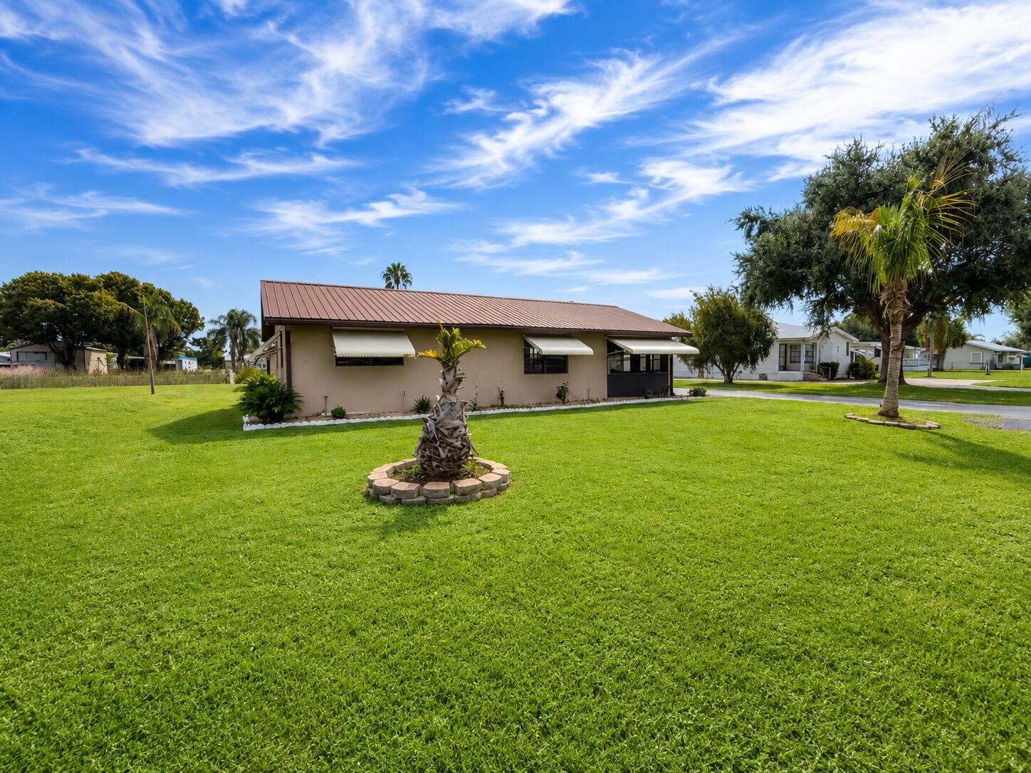 1095 Chobee Loop Property Photo 2