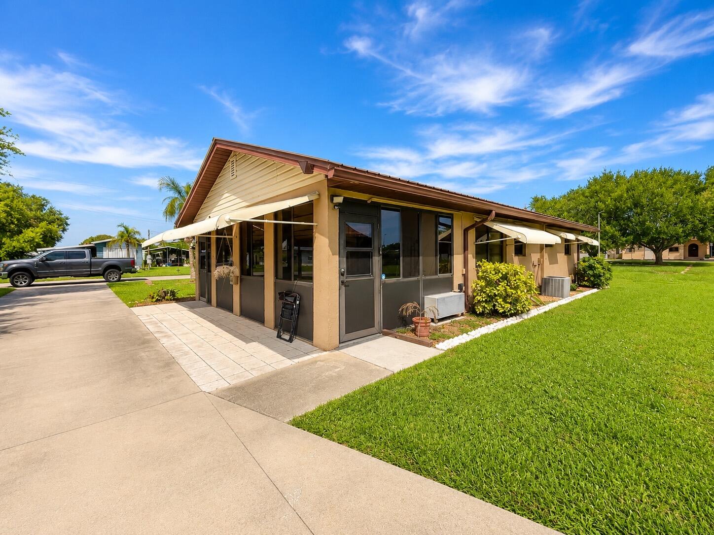 1095 Chobee Loop Property Photo 5