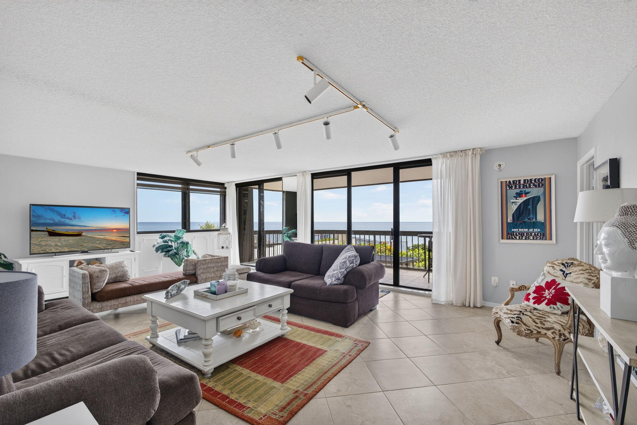 5380 N Ocean Drive 2e Property Photo 9