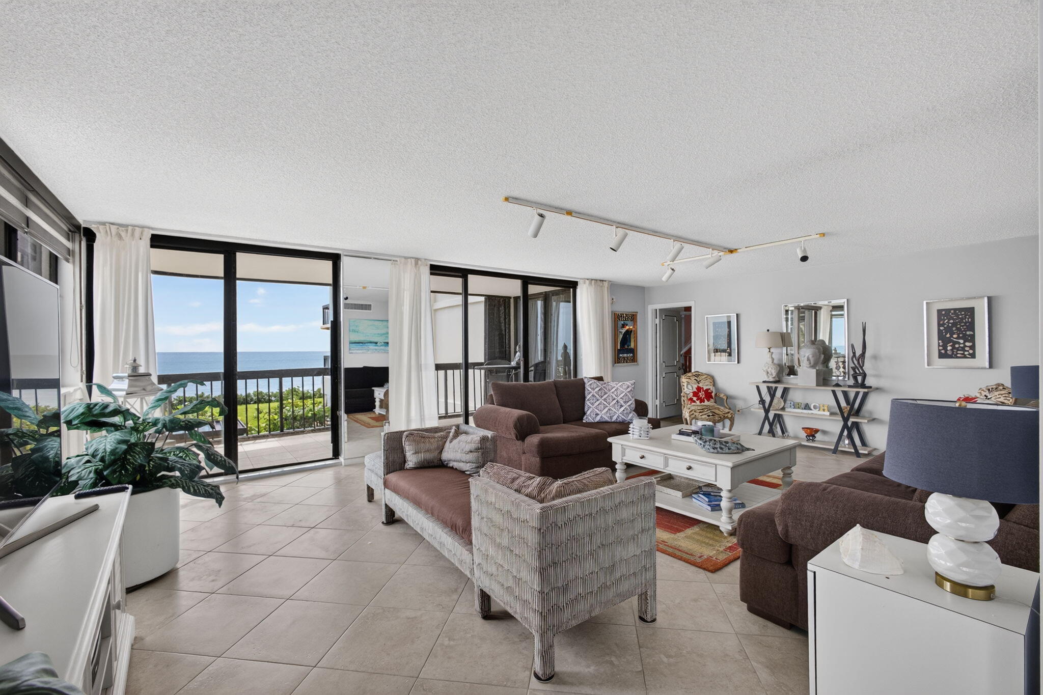 5380 N Ocean Drive 2e Property Photo 13