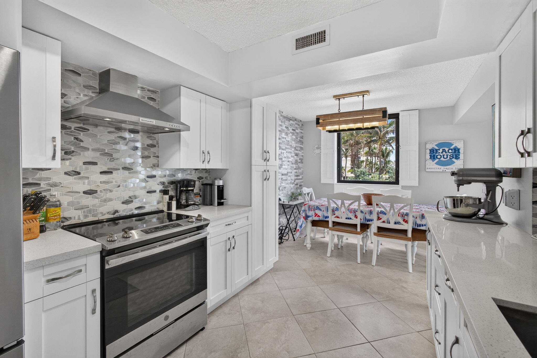 5380 N Ocean Drive 2e Property Photo 25