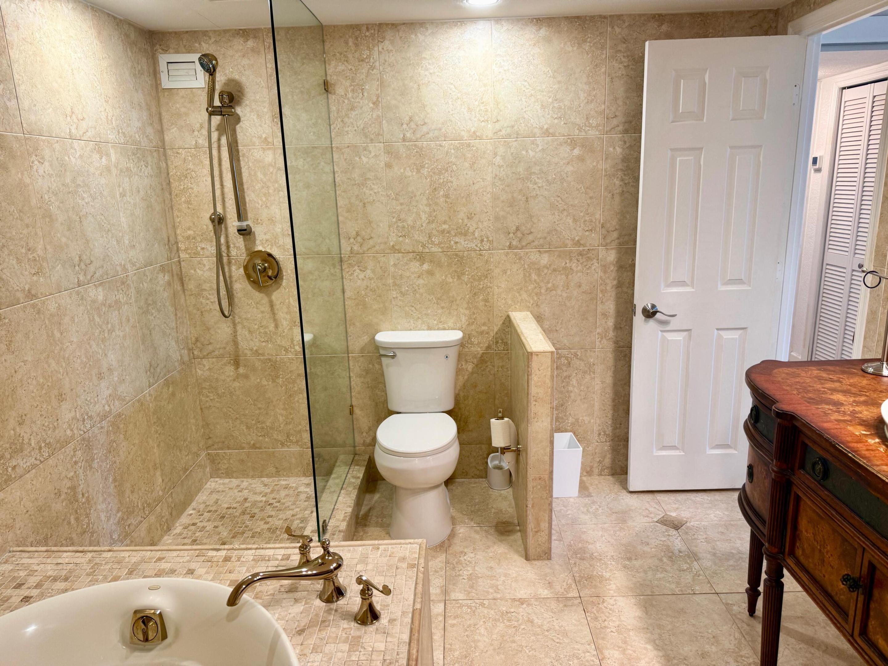 1000 Spanish River Road 1b Property Photo 32