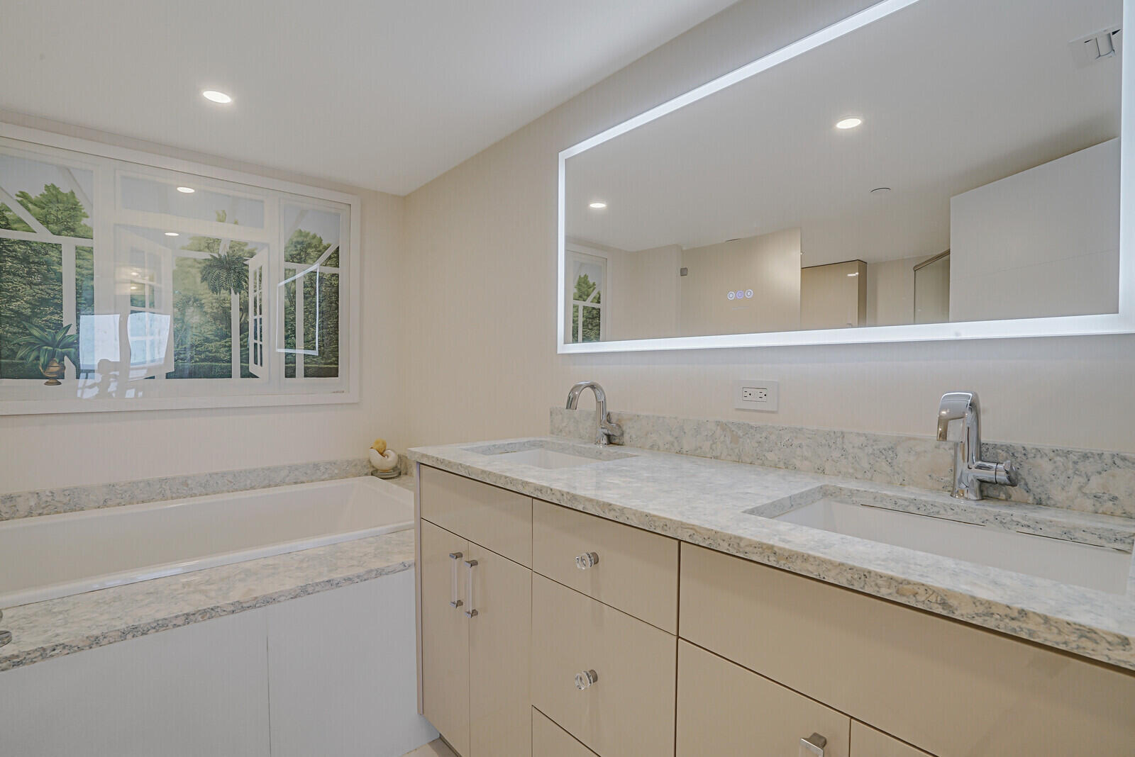 4101 N Ocean Boulevard D-1608 Property Photo 31