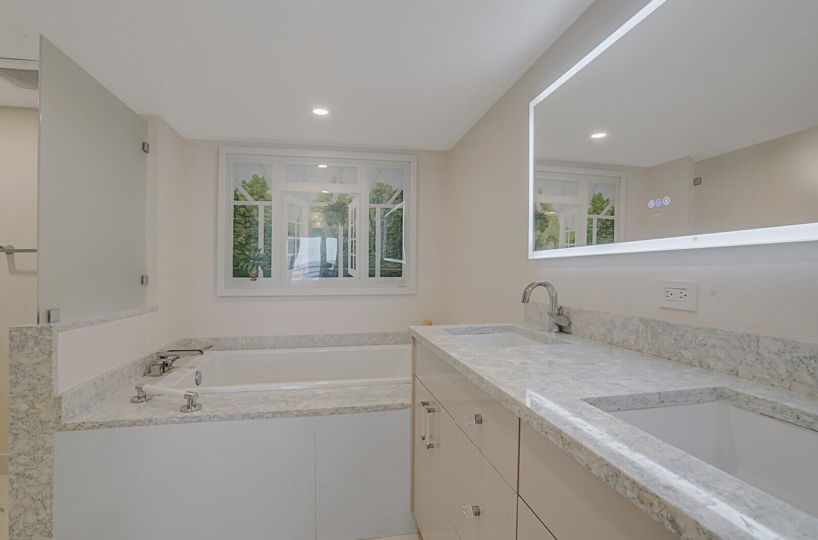 4101 N Ocean Boulevard D-1608 Property Photo 32