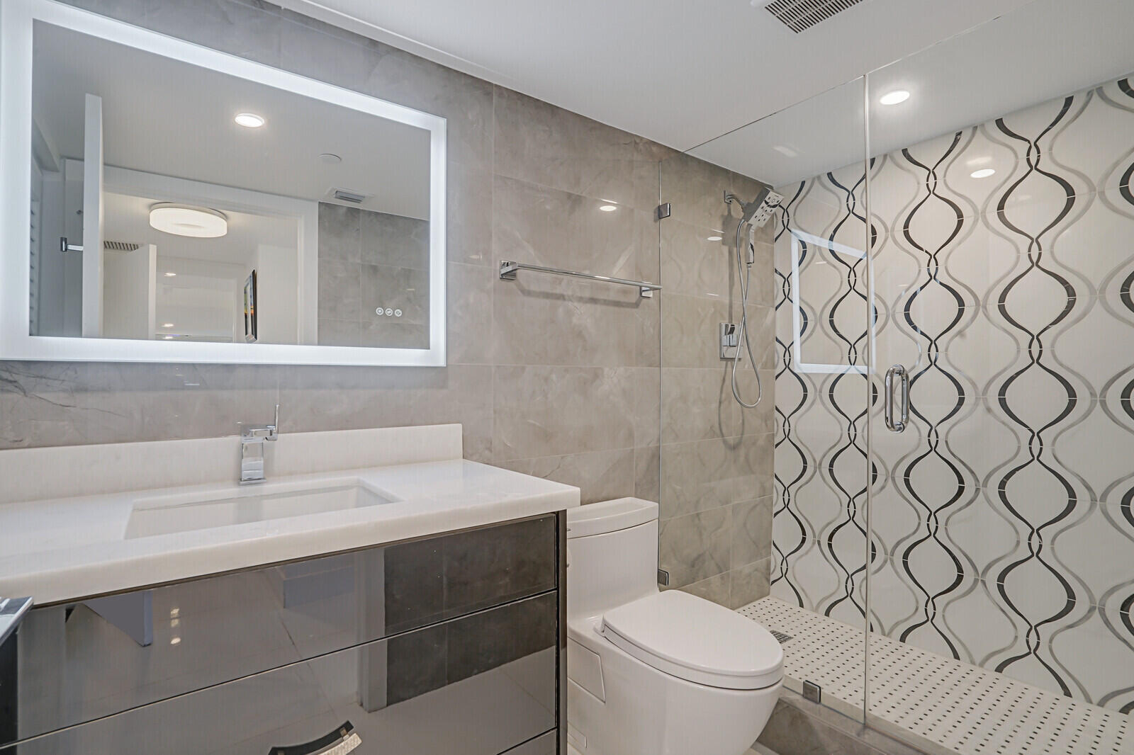 4101 N Ocean Boulevard D-1608 Property Photo 35
