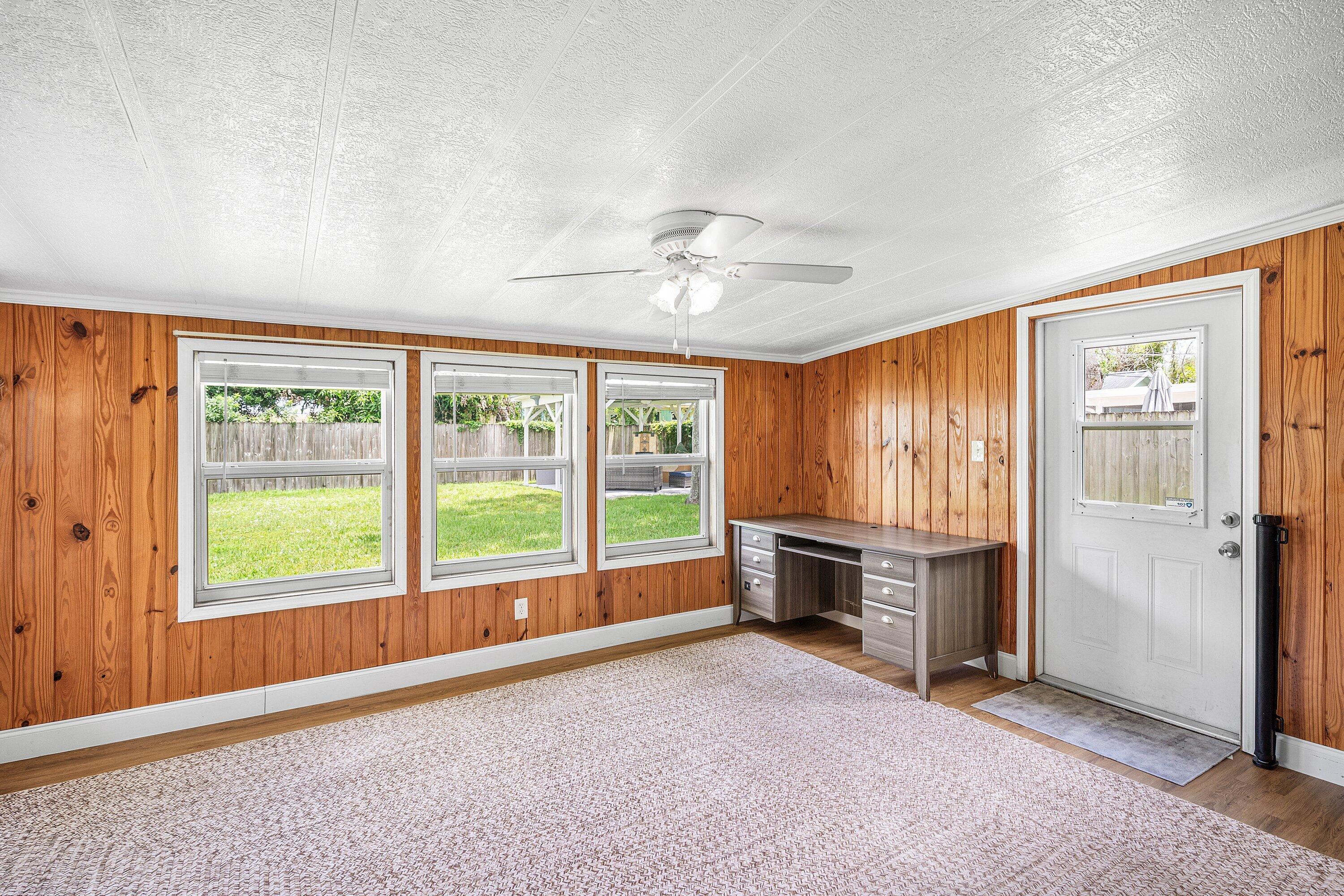 5709 Se Indigo Avenue Property Photo 11
